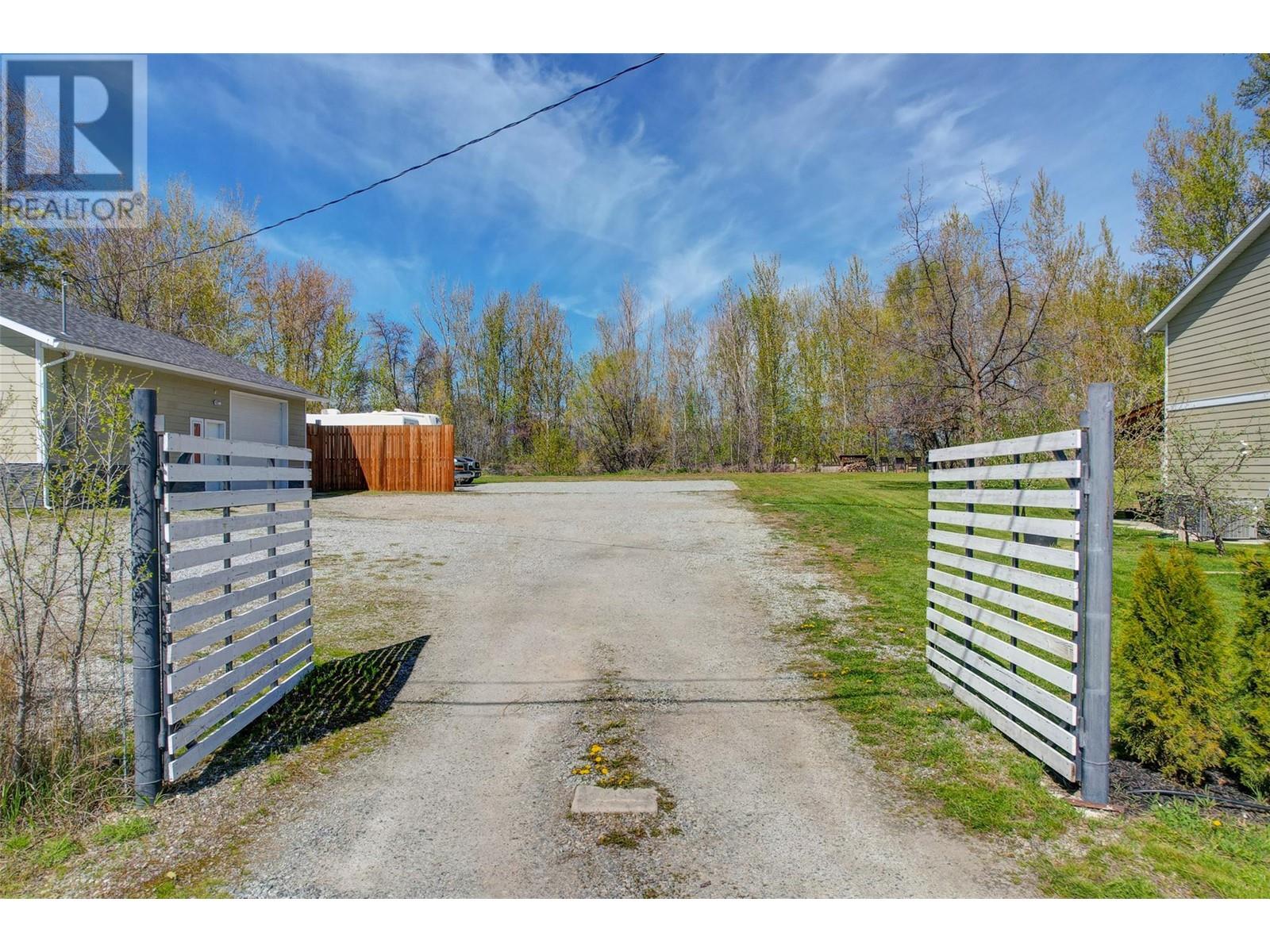 2058 Parsons Road, Kelowna, British Columbia  V1W 2X1 - Photo 6 - 10345050