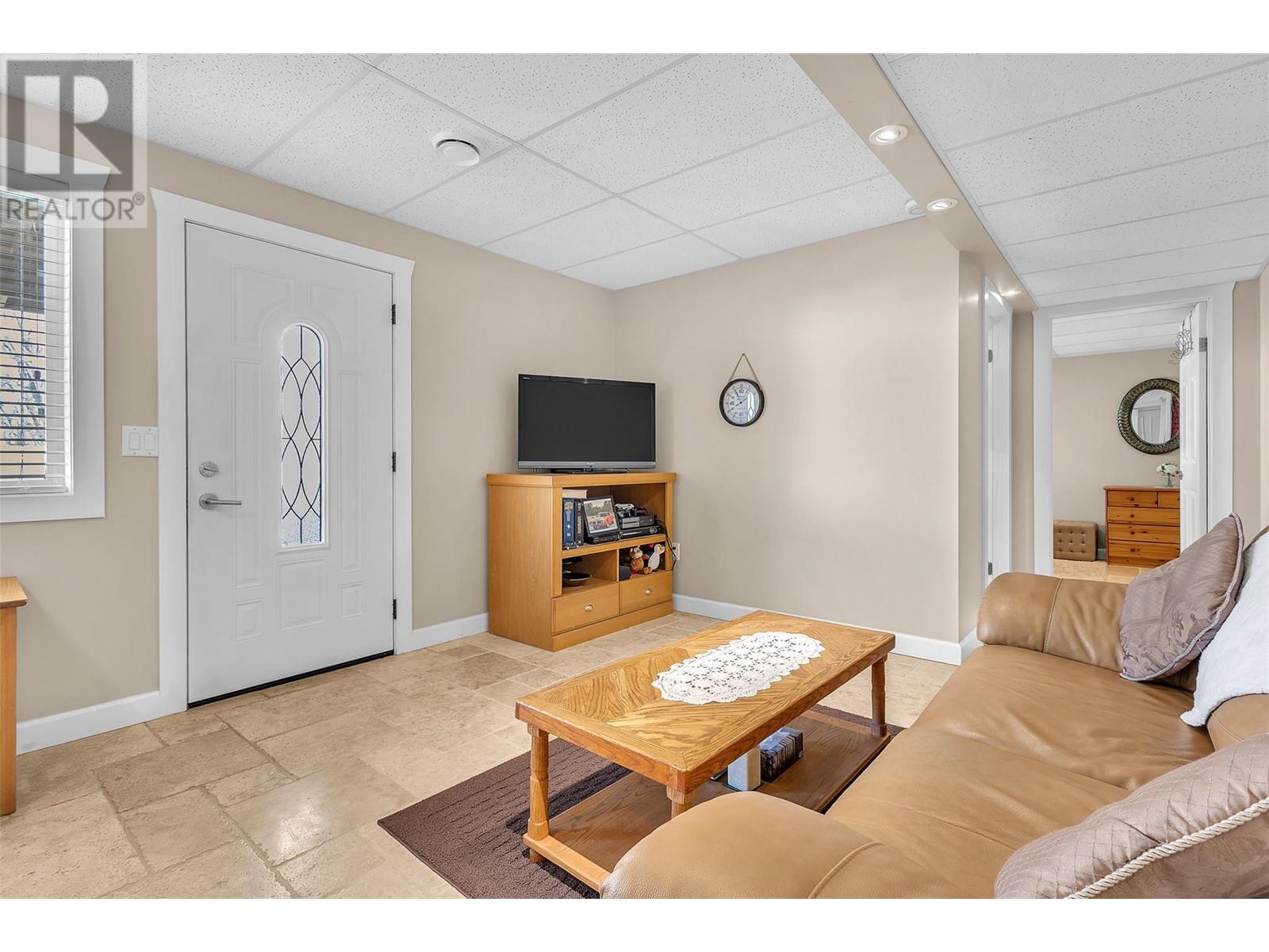 2058 Parsons Road, Kelowna, British Columbia  V1W 2X1 - Photo 61 - 10345050