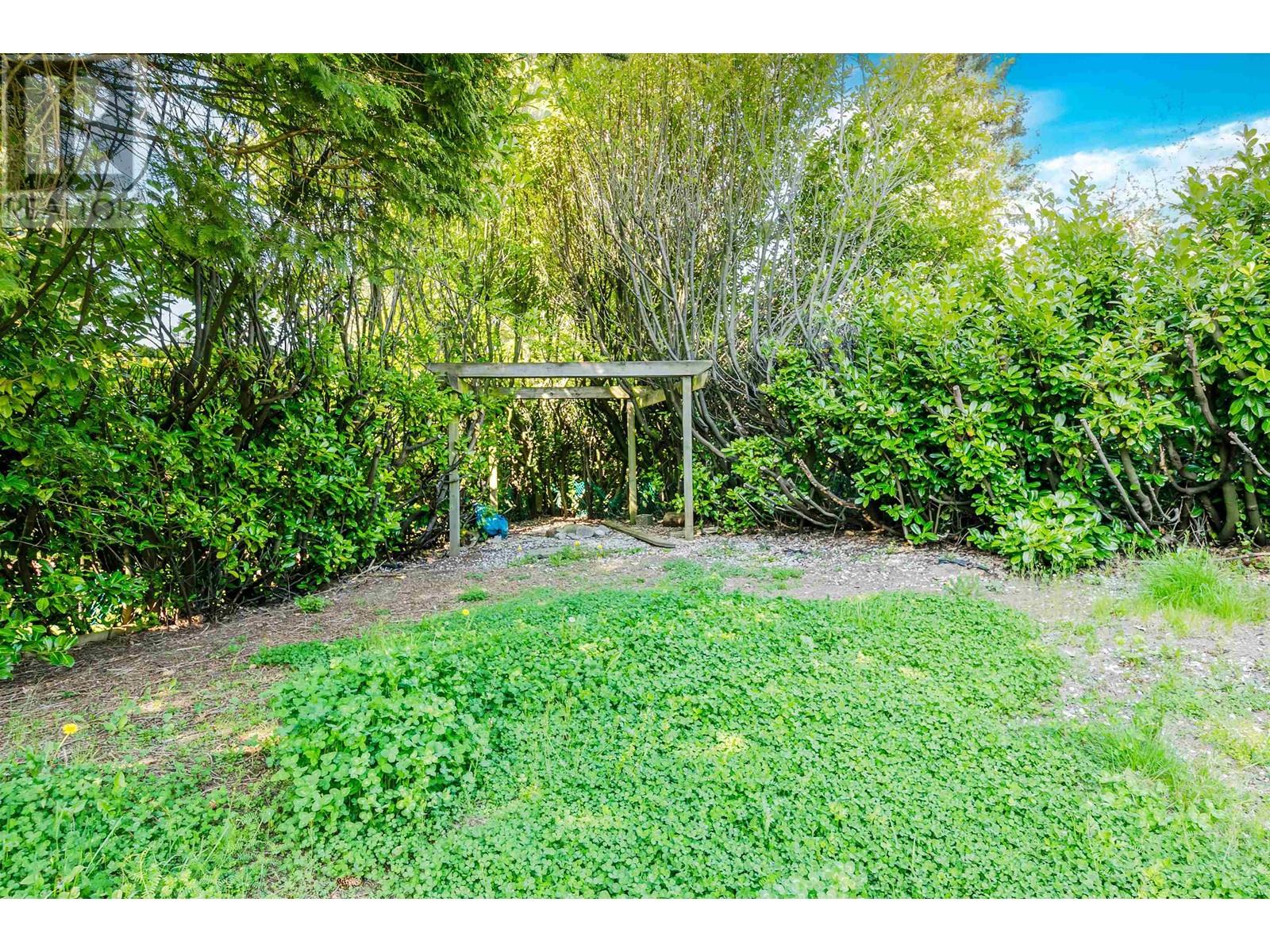8071 Greenlake Place, Burnaby, British Columbia  V5A 3N5 - Photo 17 - R2989193