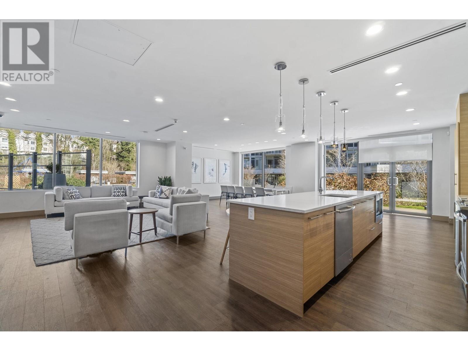 Listing Picture 17 of 27 : 702 3451 SAWMILL CRESCENT, Vancouver / 溫哥華 - 魯藝地產 Yvonne Lu Group - MLS Medallion Club Member