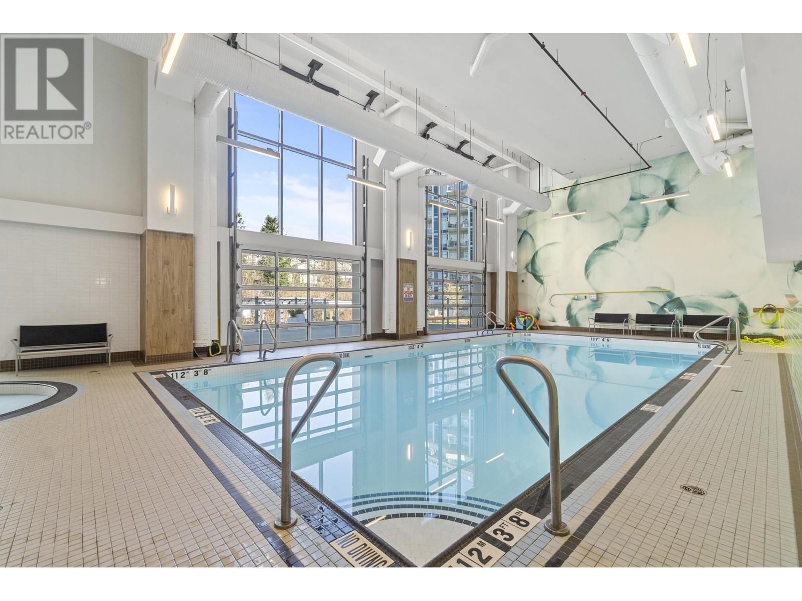 Listing Picture 19 of 27 : 702 3451 SAWMILL CRESCENT, Vancouver / 溫哥華 - 魯藝地產 Yvonne Lu Group - MLS Medallion Club Member