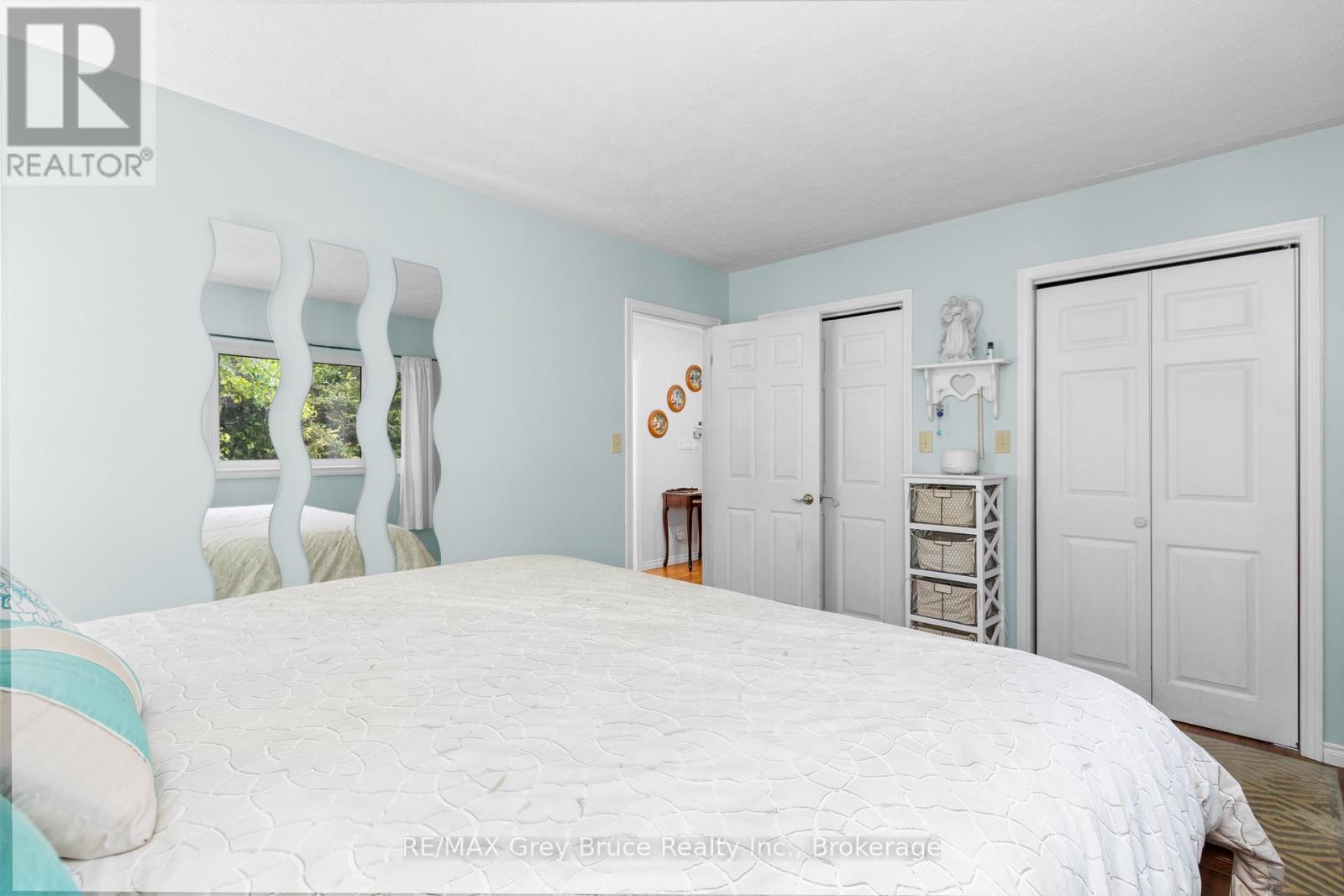 73 Corey Crescent, Northern Bruce Peninsula, Ontario  N0H 2R0 - Photo 18 - X12107162