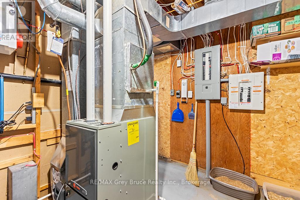 73 Corey Crescent, Northern Bruce Peninsula, Ontario  N0H 2R0 - Photo 30 - X12107162