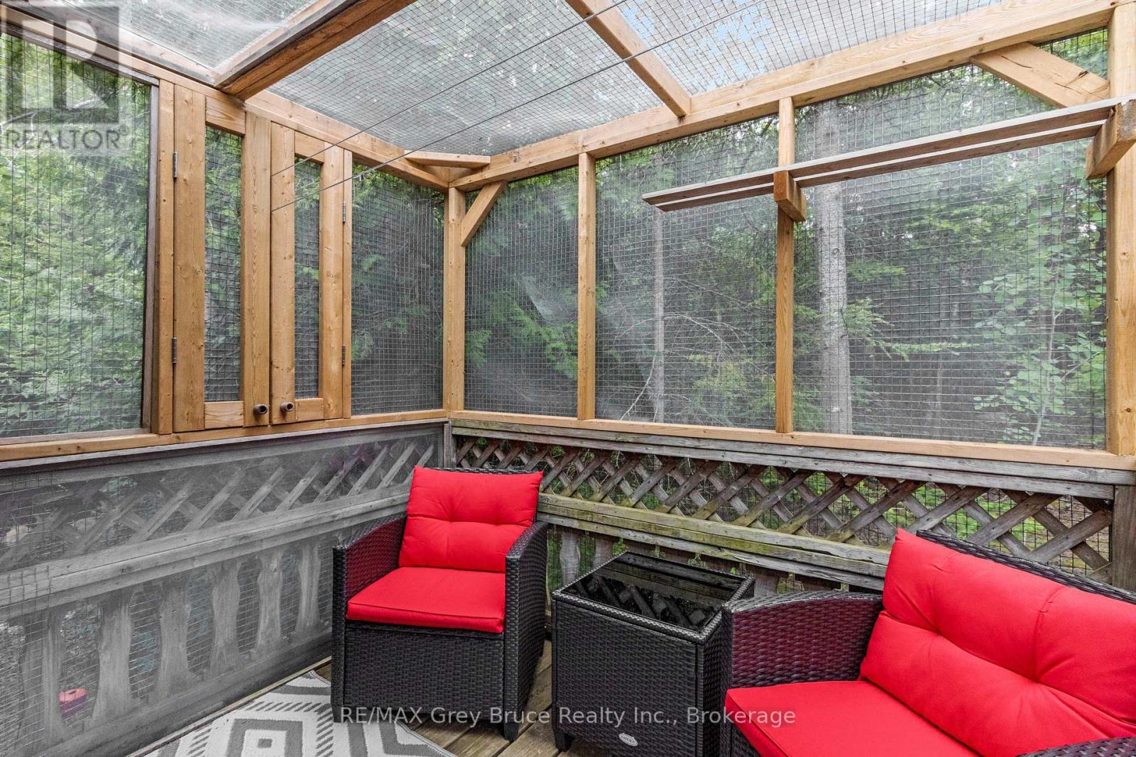 73 Corey Crescent, Northern Bruce Peninsula, Ontario  N0H 2R0 - Photo 38 - X12107162