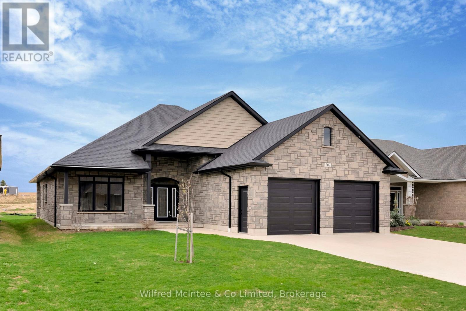 207 IRISHWOOD LANE, brockton, Ontario