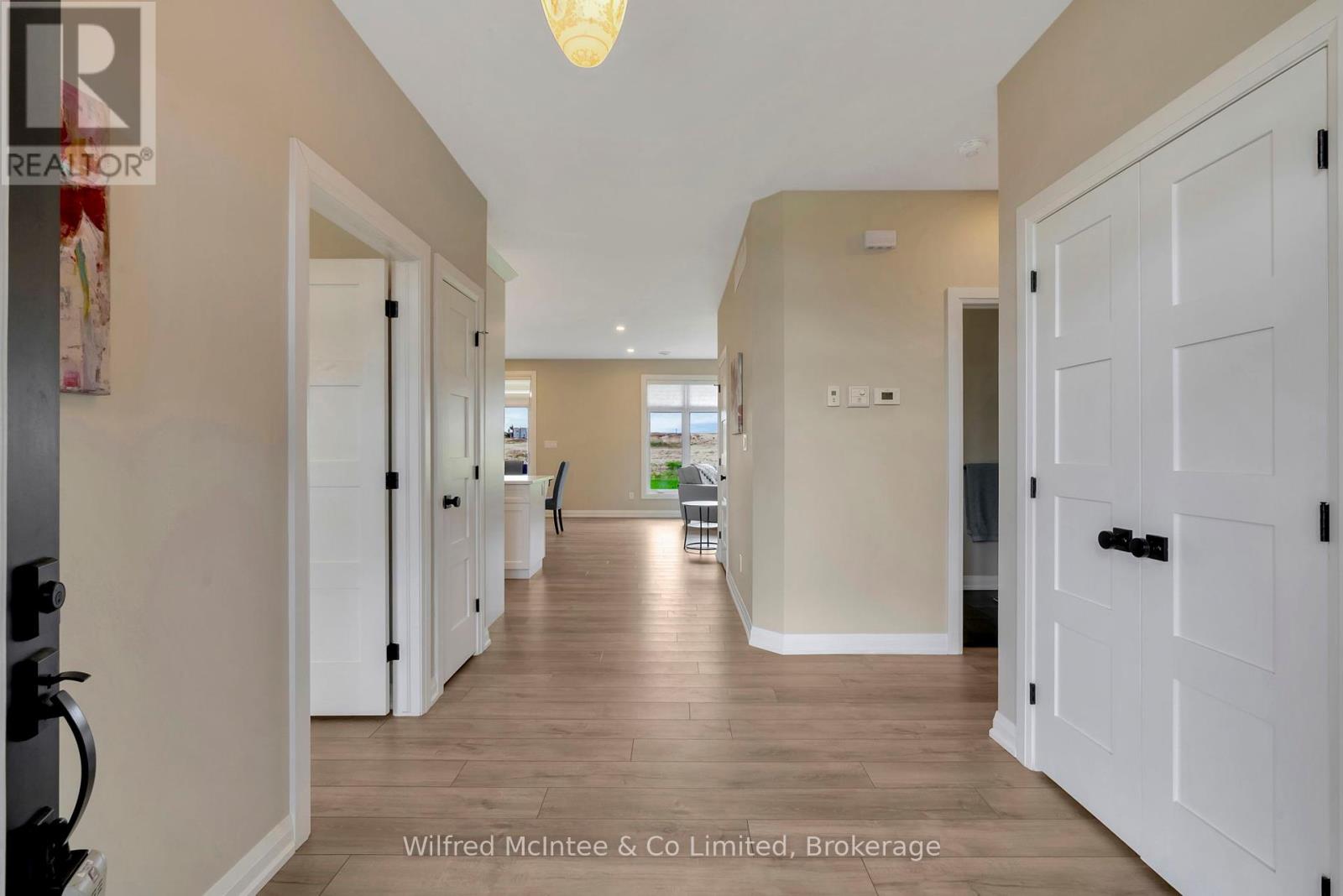 207 Irishwood Lane, Brockton, Ontario  N0G 2V0 - Photo 22 - X12107179