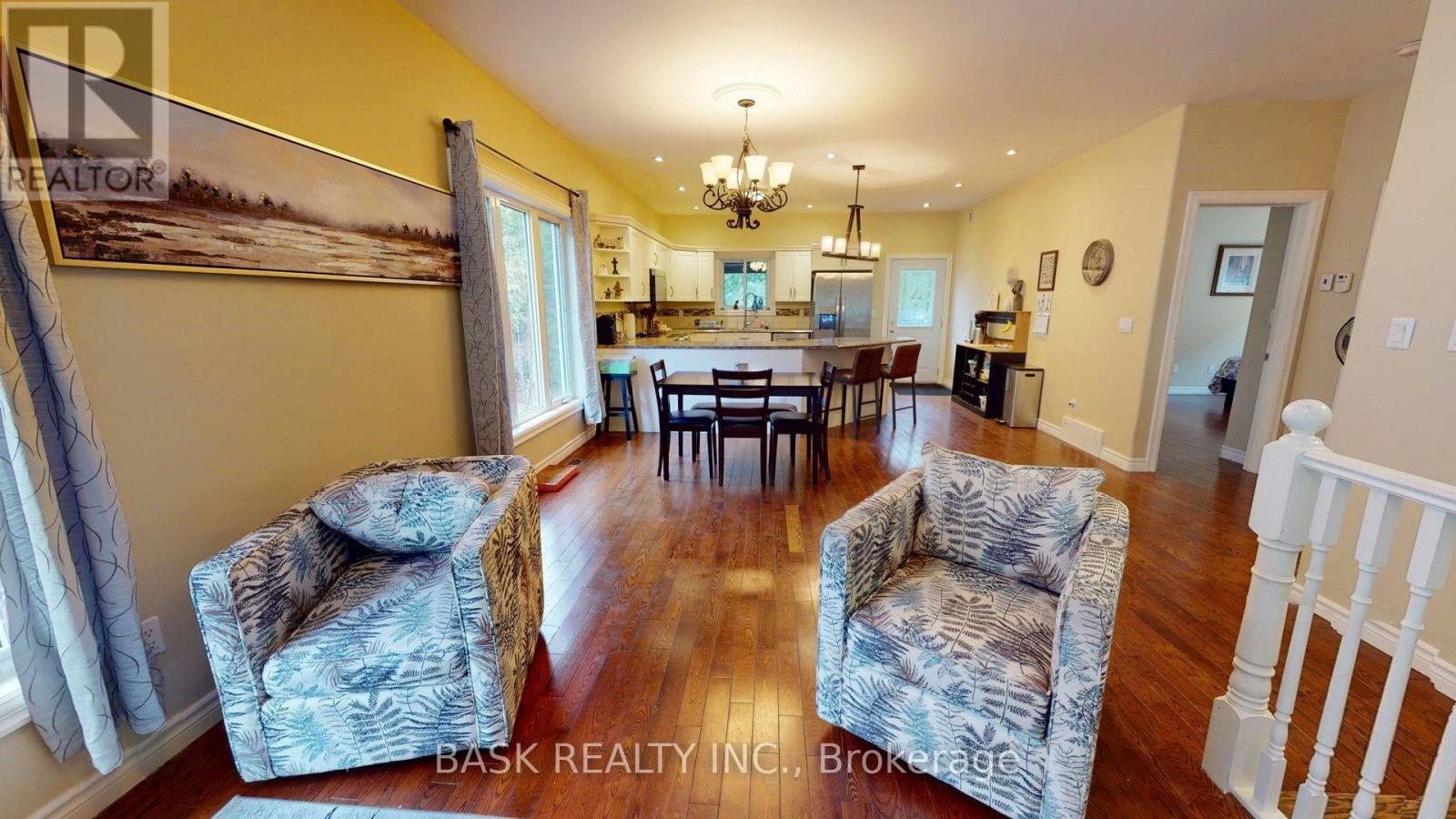 Property at 255 THELMA AVENUE image 4
