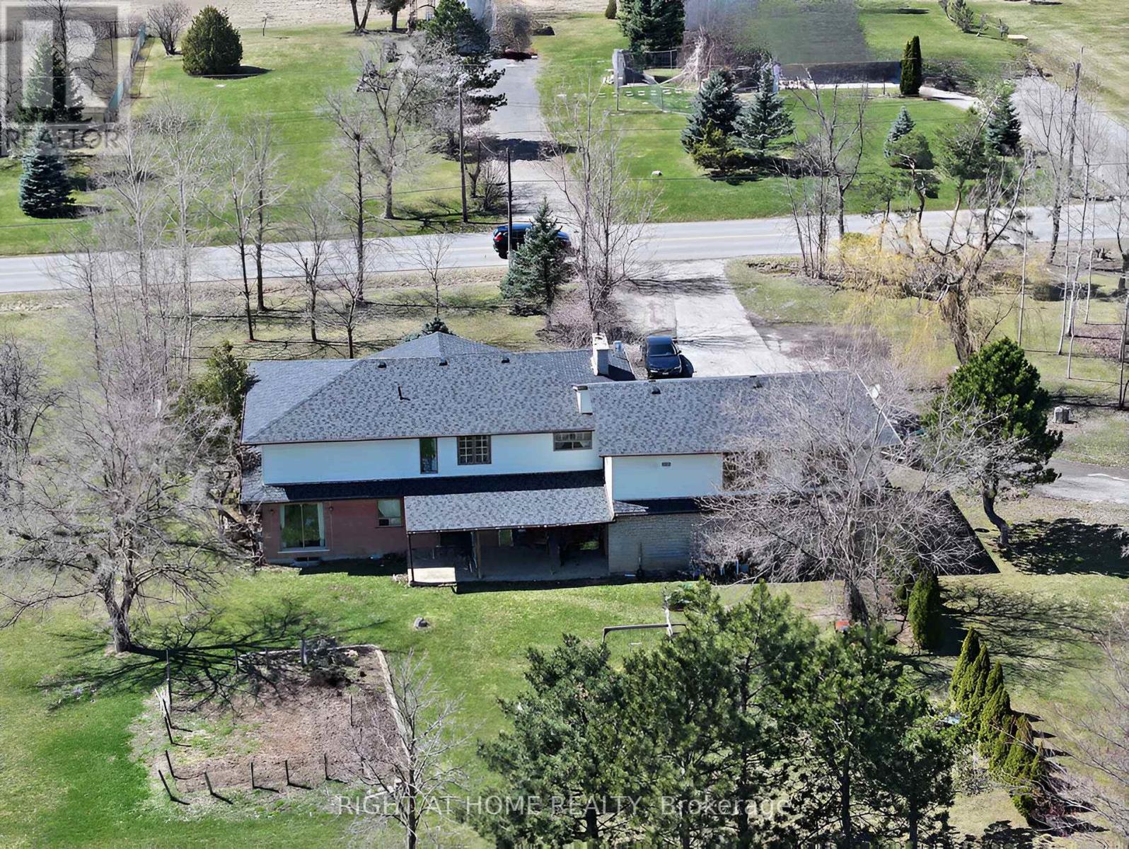 96 Second Road E, Hamilton, Ontario  L8J 3J2 - Photo 12 - X12106971