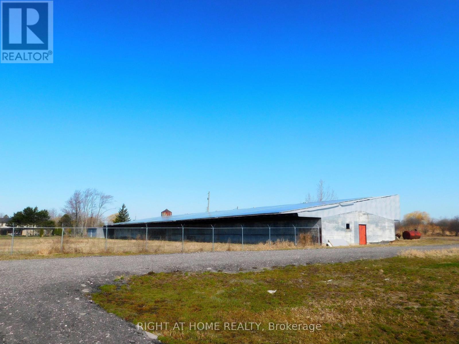 96 Second Road E, Hamilton, Ontario  L8J 3J2 - Photo 40 - X12106971