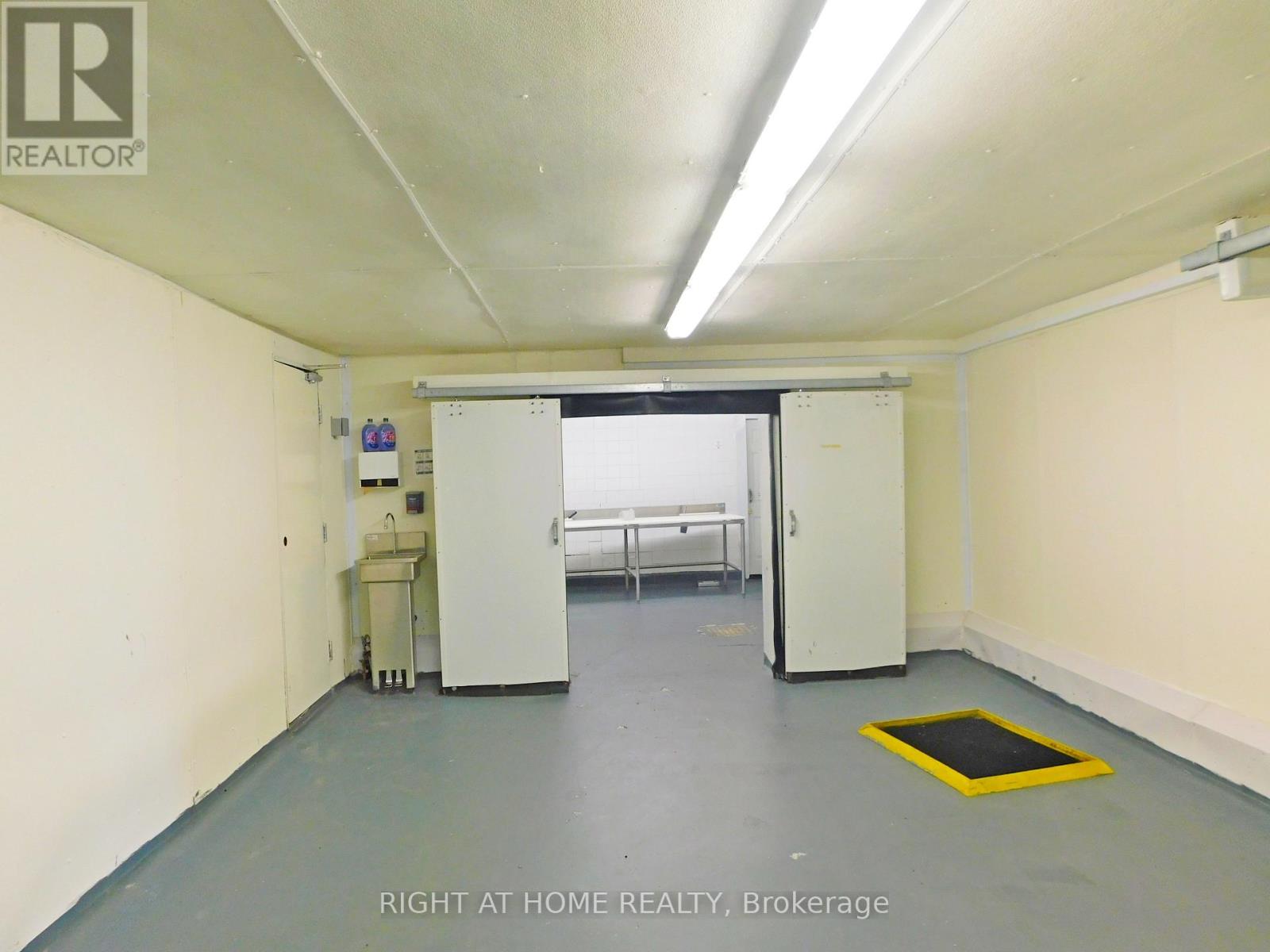 96 Second Road E, Hamilton, Ontario  L8J 3J2 - Photo 35 - X12106971