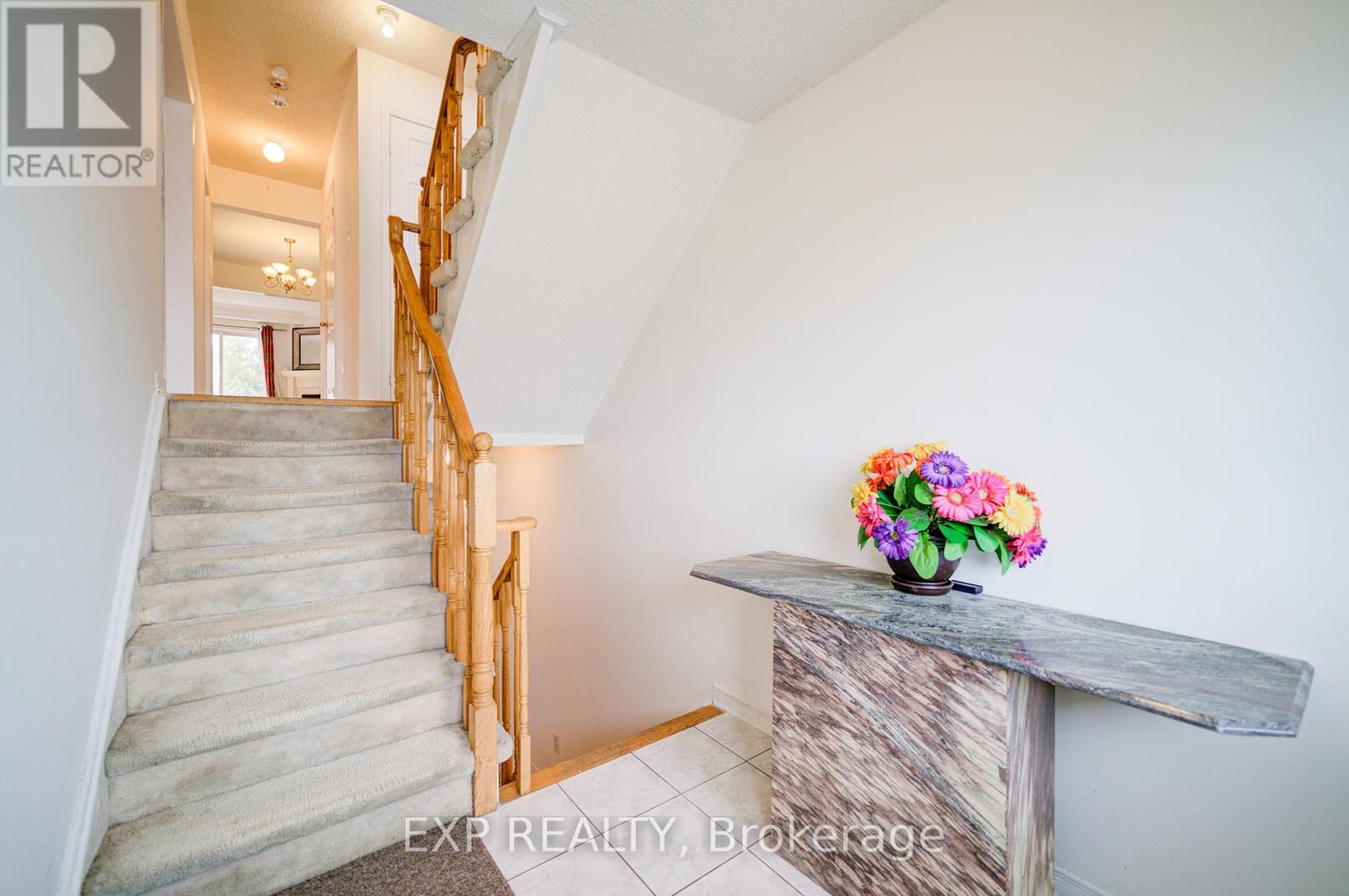 Property at 163 SASSAFRAS CIRCLE image 5