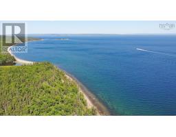 195 Acres West Bay Highway, Roberta, Ca