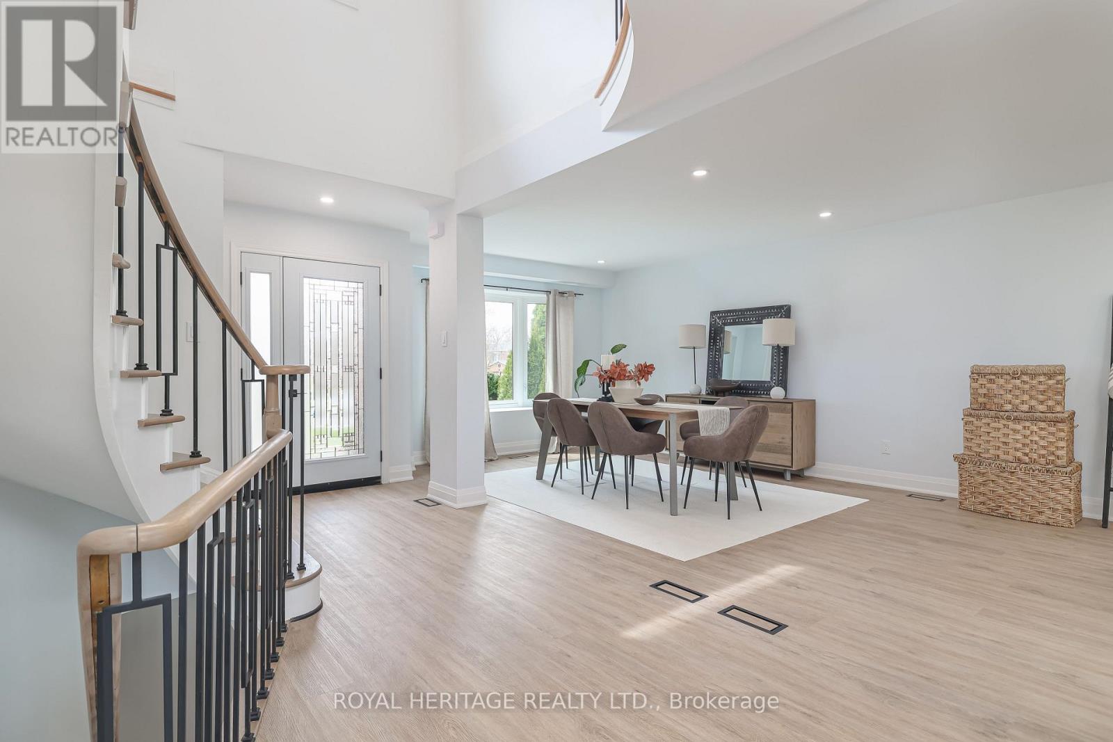Property at 1131 HARVEST DRIVE image 4