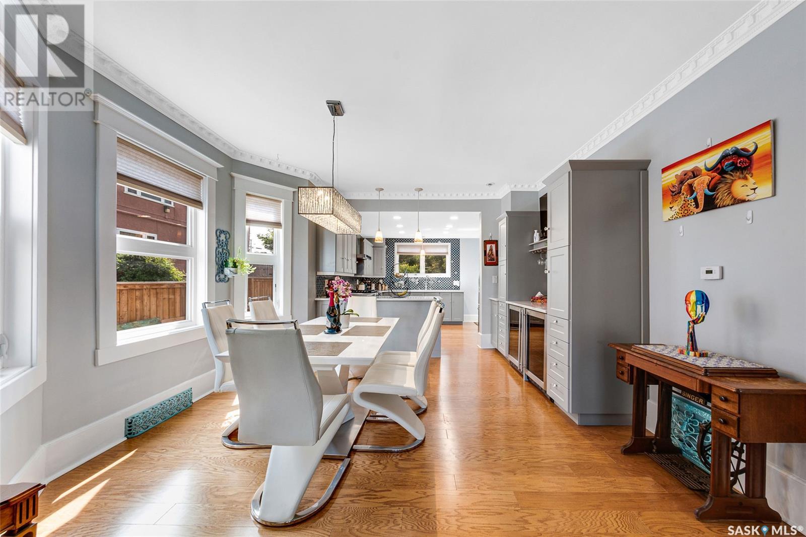 Property at 518 12th STREET E image 2