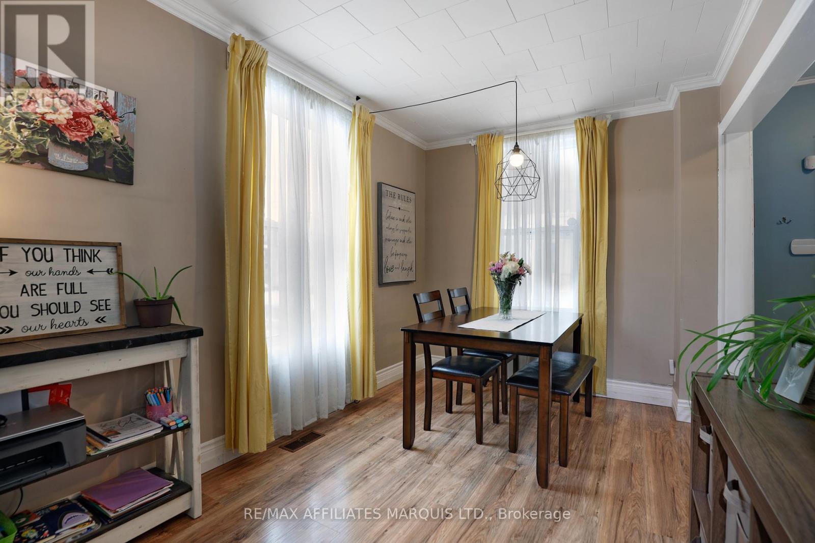 Property at 325 THIRD STREET E image 5