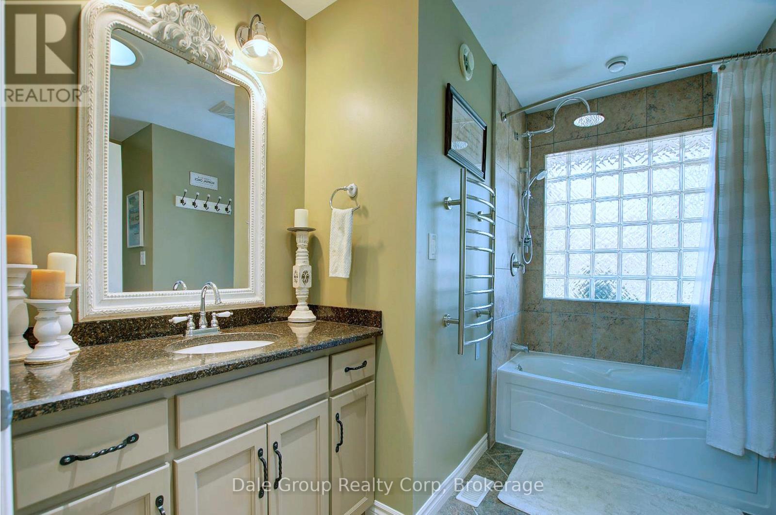 23 Andrew Crescent, Goderich, Ontario  N7A 3X8 - Photo 11 - X12107250