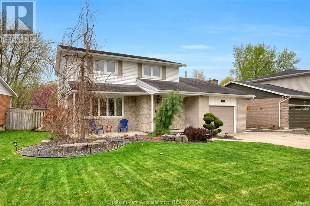 Property at 33 Sylvester DRIVE image 4