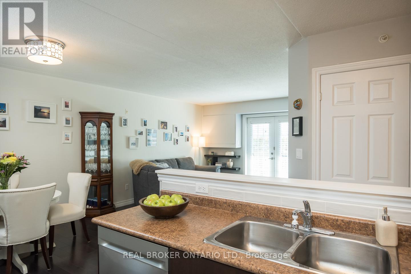 110 - 1479 Maple Avenue, Milton, Ontario  L9T 0B5 - Photo 11 - W12107251