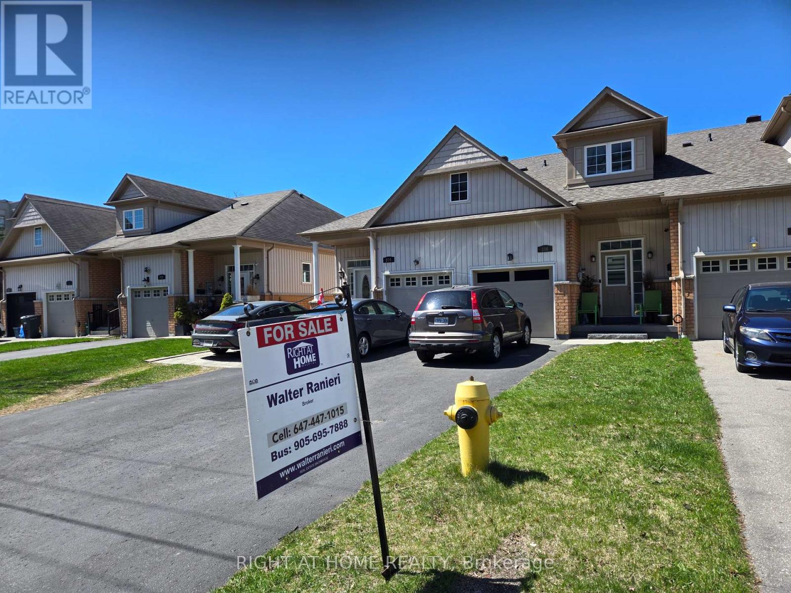 236 HICKORY STREET N, Whitby, Ontario
