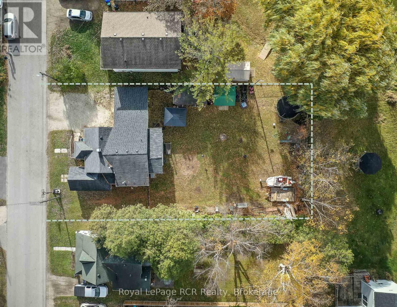 Property at 200 SUTHERLAND STREET N image 1