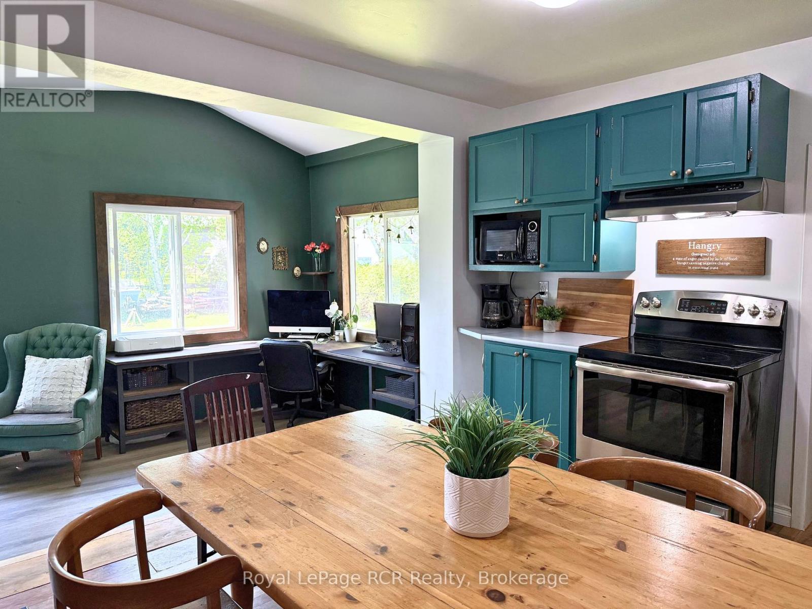 200 Sutherland Street N, Clearview (Stayner), Ontario  L0M 1S0 - Photo 10 - S12107302