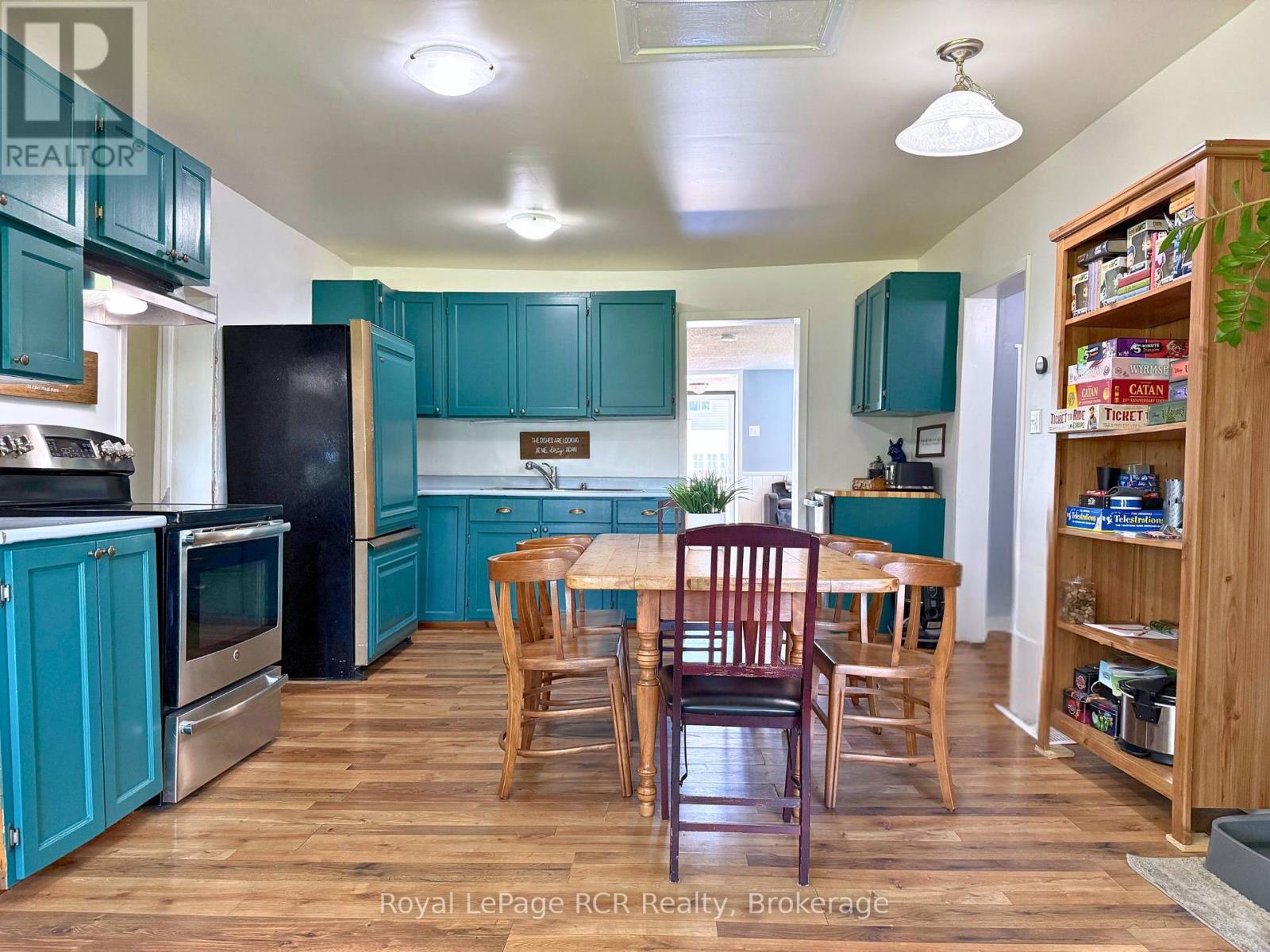 200 Sutherland Street N, Clearview (Stayner), Ontario  L0M 1S0 - Photo 11 - S12107302