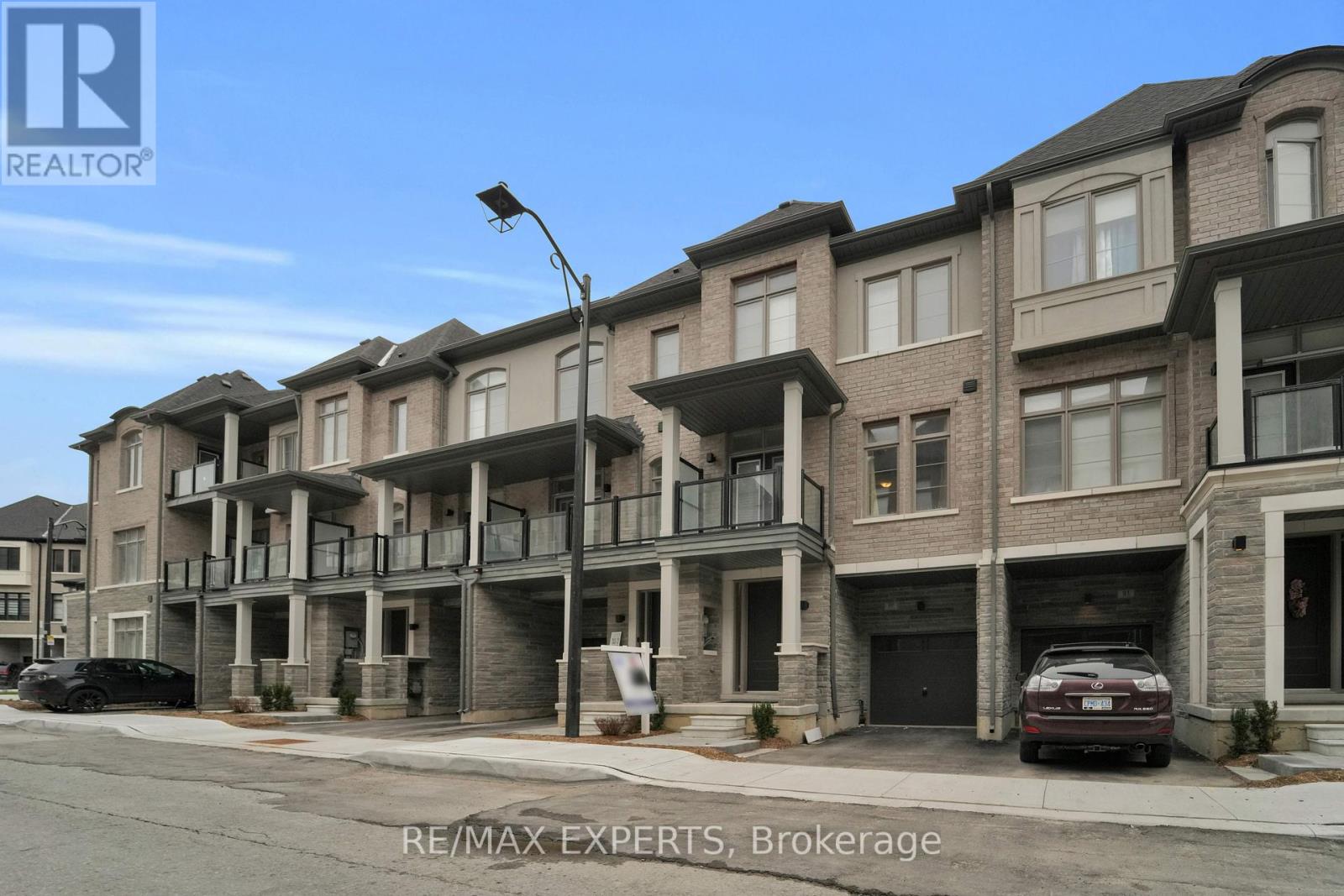 Property at 87 DE LA ROCHE DRIVE image 3