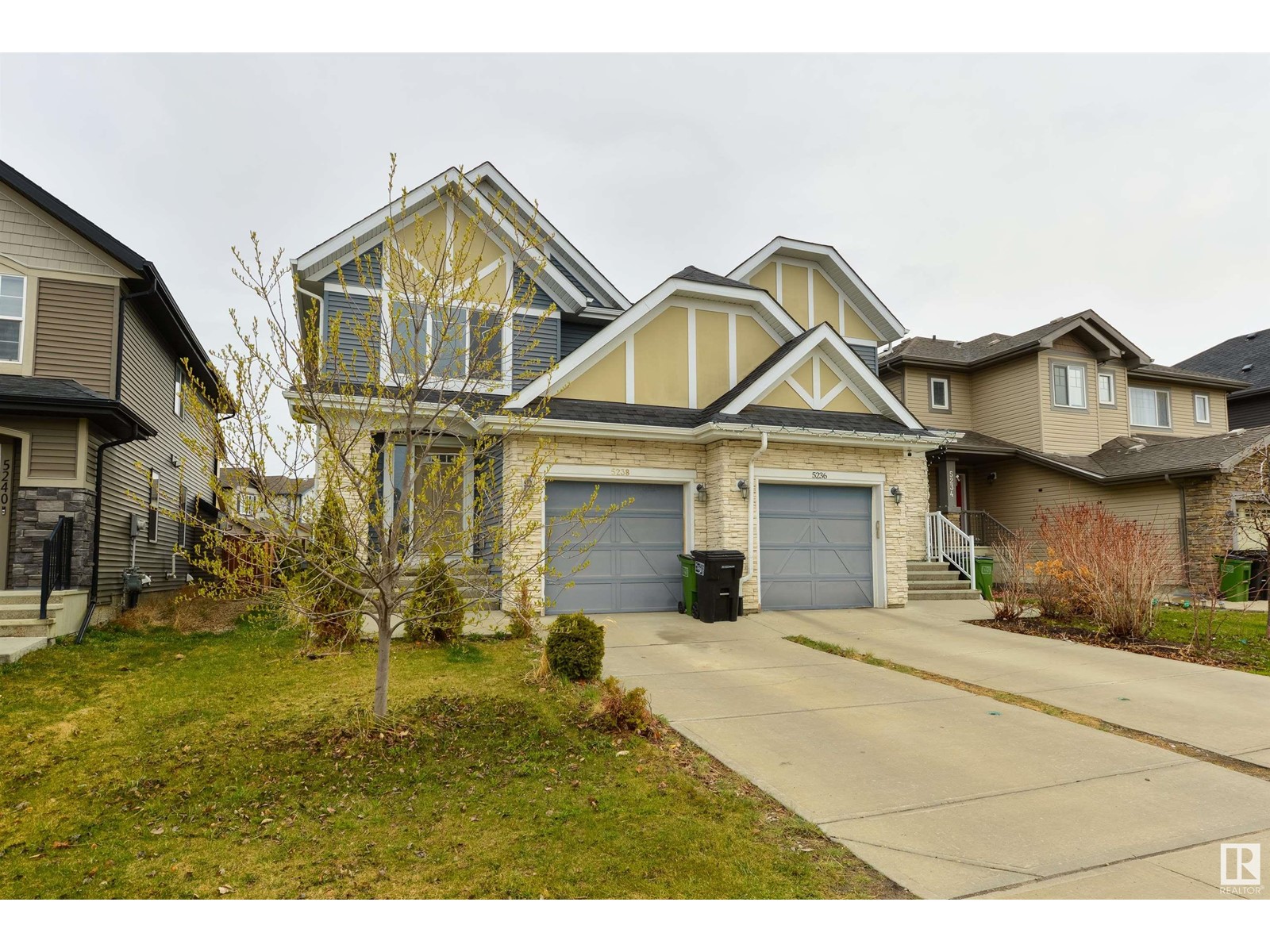 Property at 5238 20 AV SW image 1