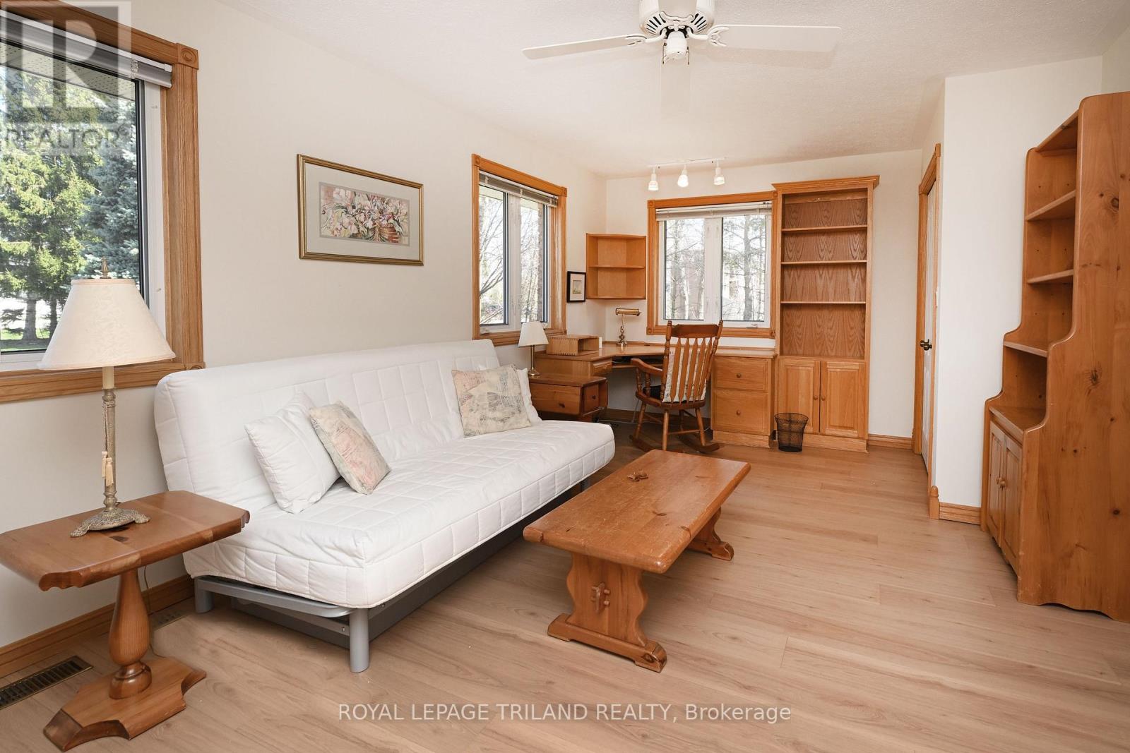 7154 Talbot Trail, Chatham-Kent, Ontario  N0P 1A0 - Photo 18 - X12107320