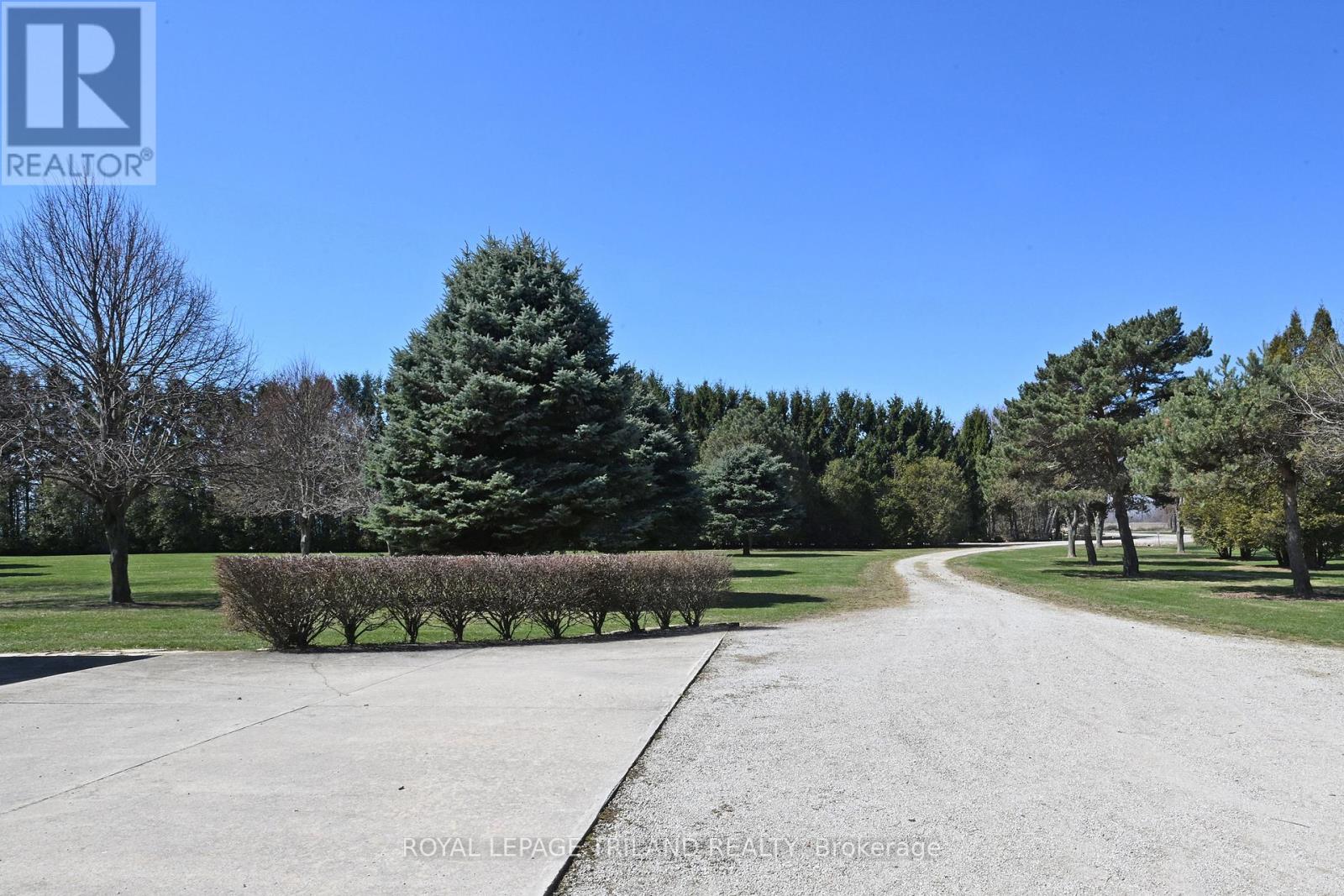 7154 Talbot Trail, Chatham-Kent, Ontario  N0P 1A0 - Photo 33 - X12107320