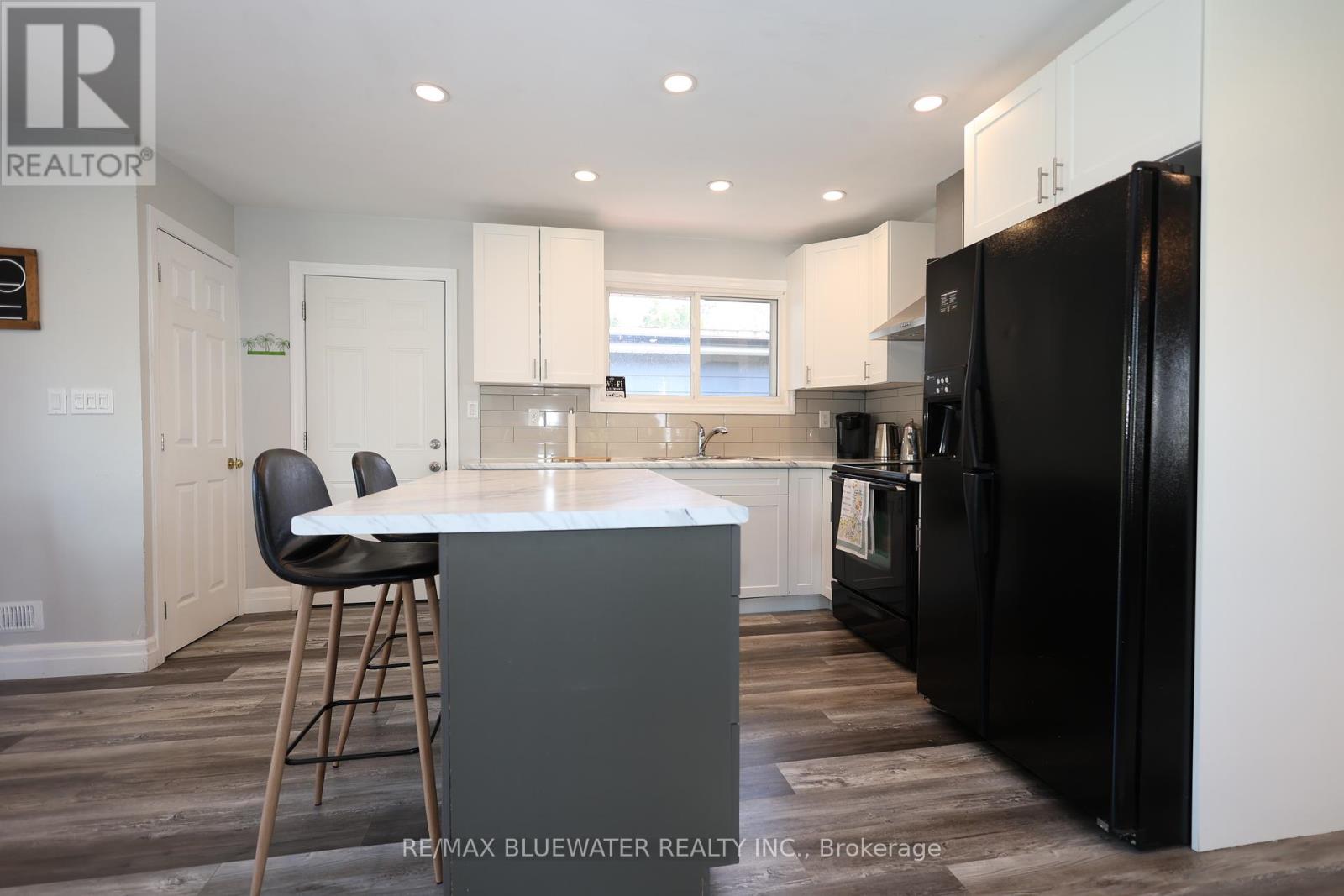 Property at 7597 BIDDULPH STREET image 5