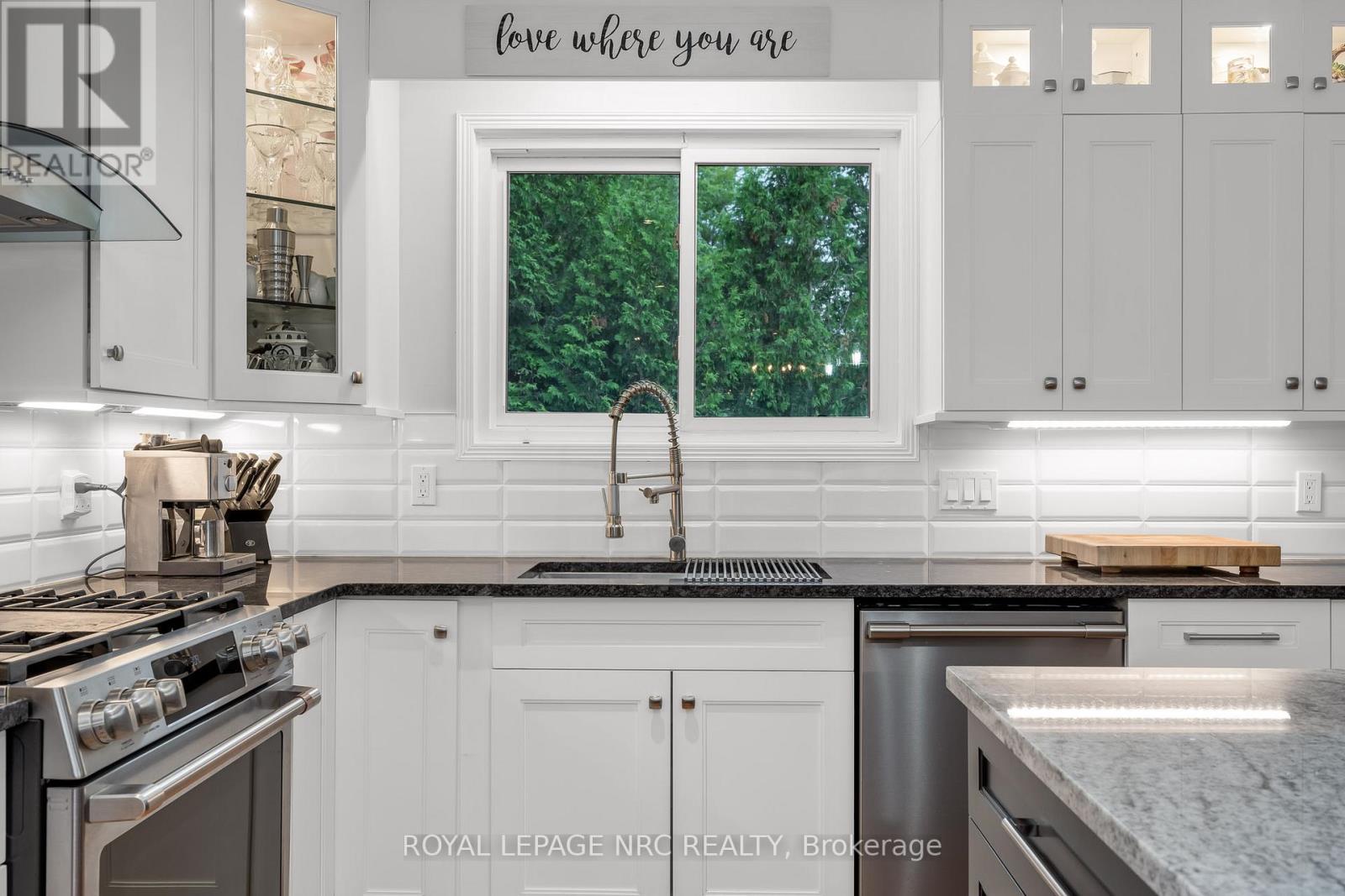 19 Little John Court, Welland, Ontario  L3C 5X3 - Photo 17 - X12107355