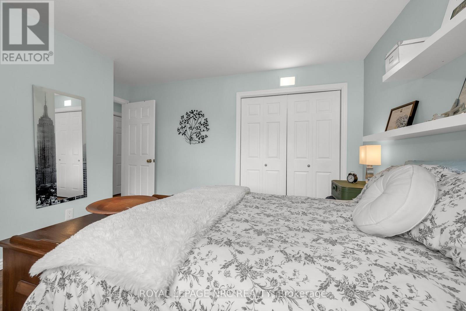 19 Little John Court, Welland, Ontario  L3C 5X3 - Photo 32 - X12107355