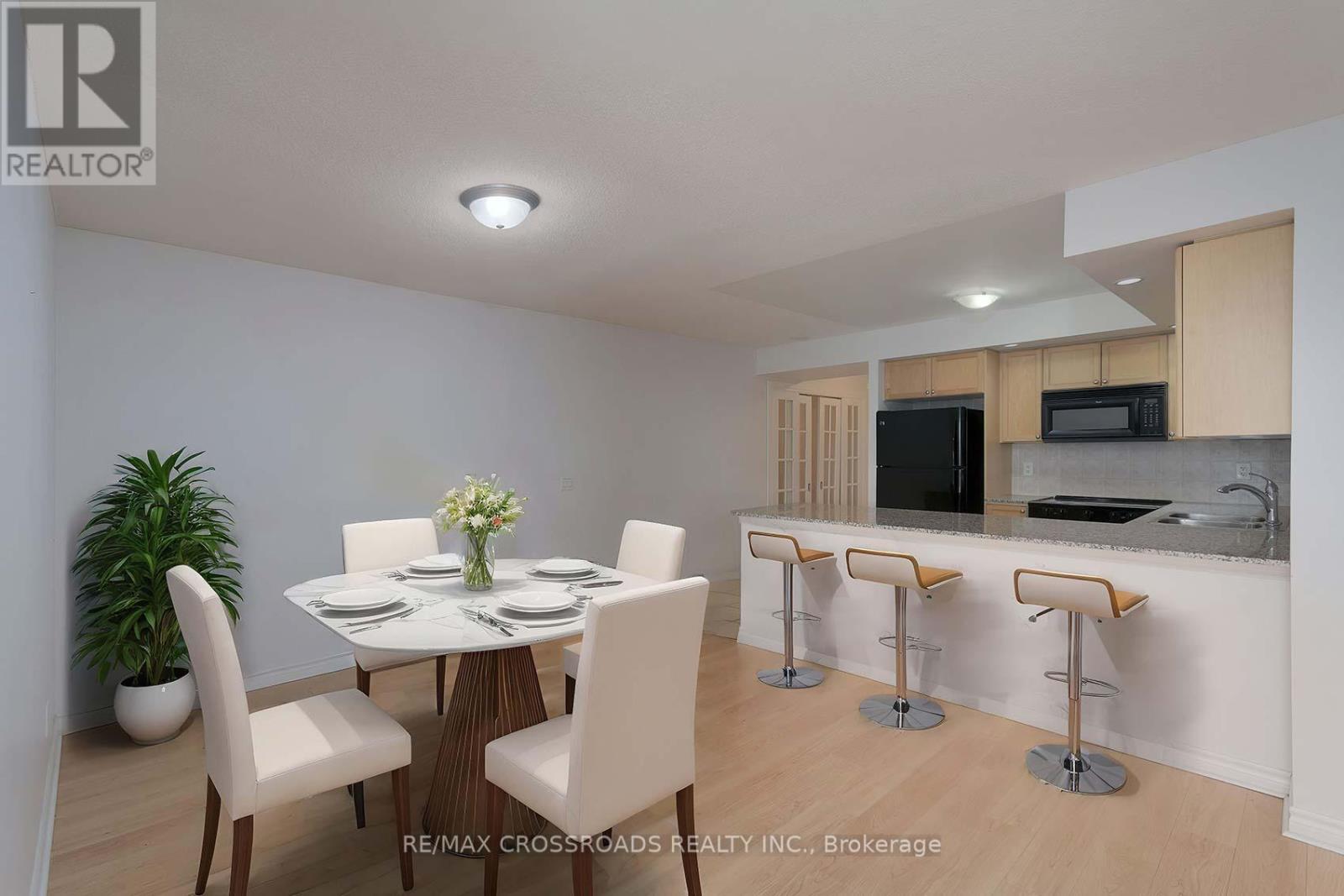 528 - 5233 Dundas Street W, Toronto, Ontario  M9B 6M1 - Photo 17 - W12104737
