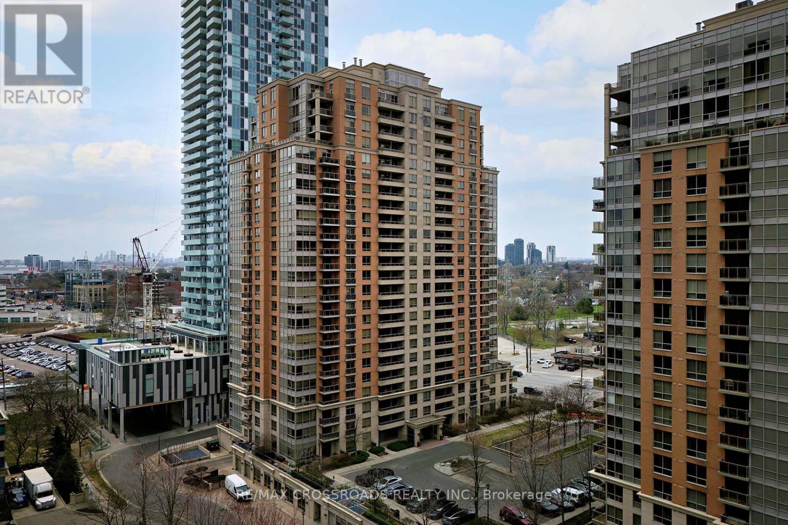 528 - 5233 Dundas Street W, Toronto, Ontario  M9B 6M1 - Photo 3 - W12104737