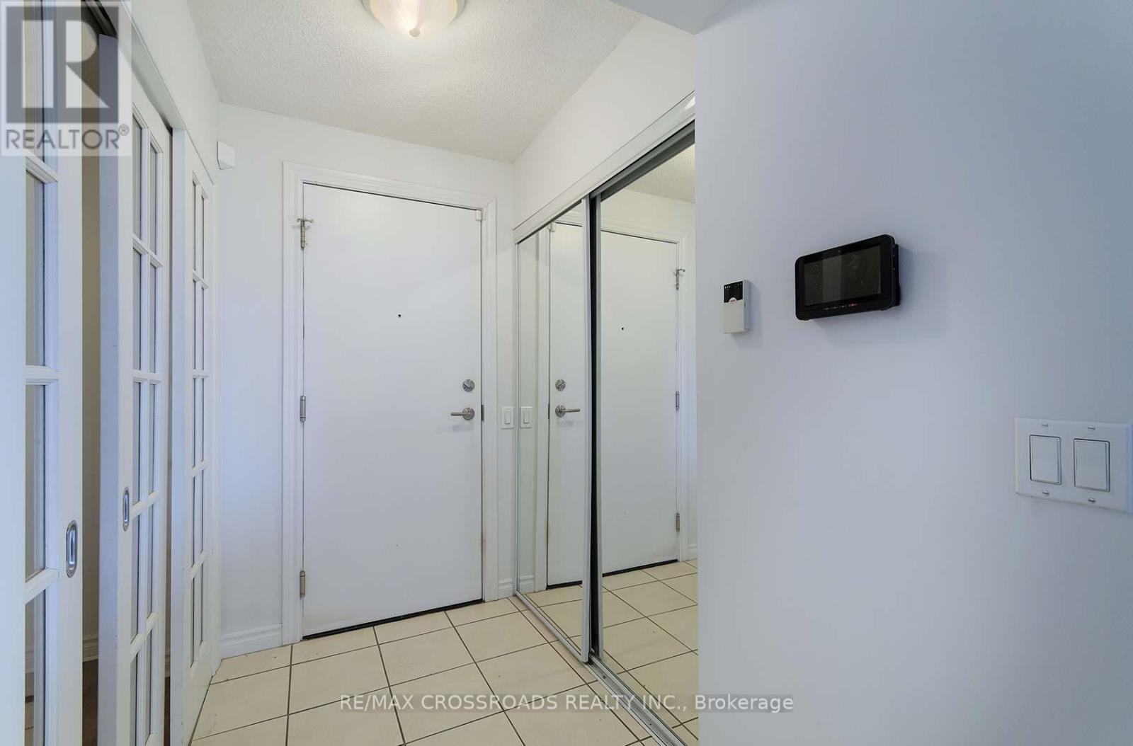 528 - 5233 Dundas Street W, Toronto, Ontario  M9B 6M1 - Photo 7 - W12104737