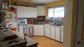 2401 40 Street Se, Calgary, Alberta  T2B 1C1 - Photo 11 - A2202406
