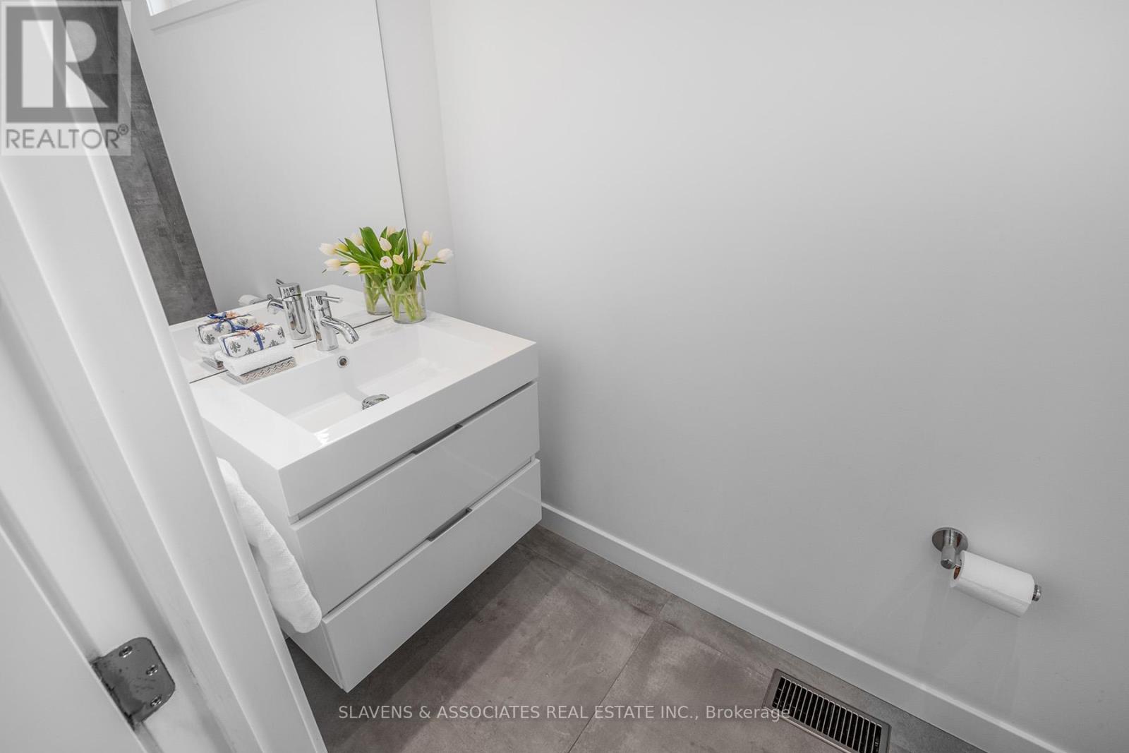 480 Atlas Avenue, Toronto (Oakwood Village), Ontario  M6C 3R2 - Photo 23 - C12107342