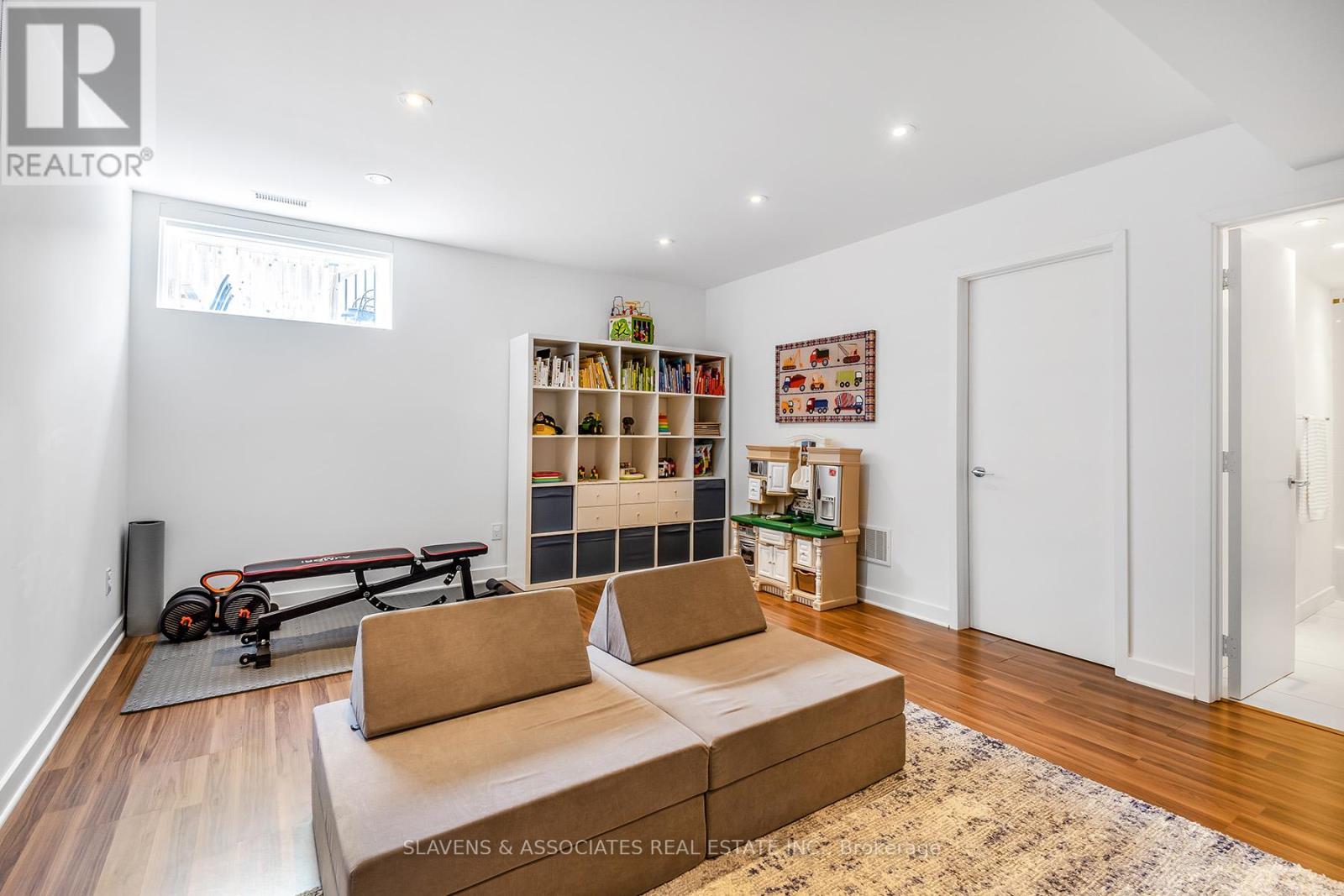480 Atlas Avenue, Toronto (Oakwood Village), Ontario  M6C 3R2 - Photo 32 - C12107342