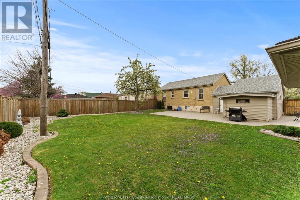 2563 Meldrum, Windsor, Ontario  N8W 4E9 - Photo 33 - 25010342