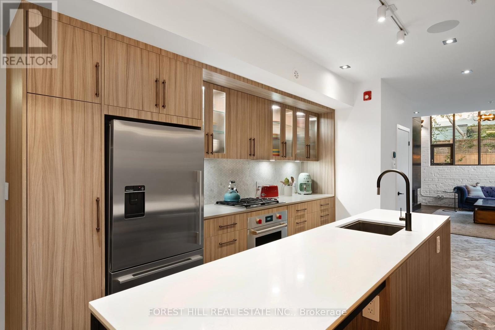 Property at TH16 - 50 BARTLETT AVENUE image 2