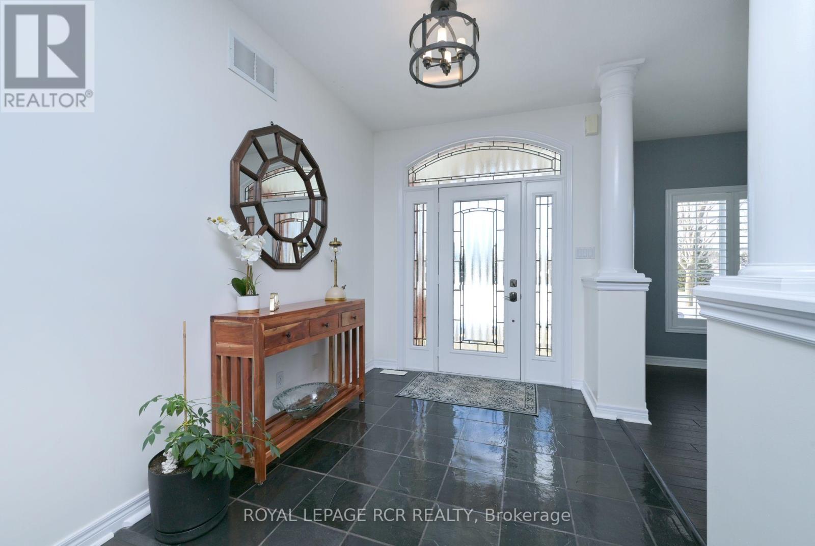 Property at 44 RAYBURN MEADOWS image 3