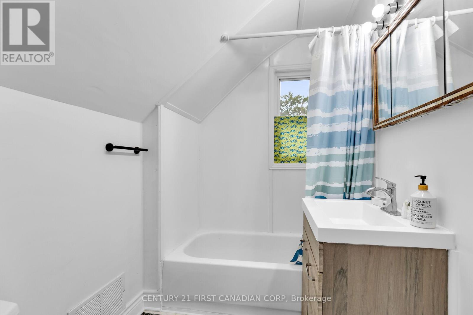 A - 2217 Wharncliffe Road S, London, Ontario  N6P 1K9 - Photo 20 - X12099722