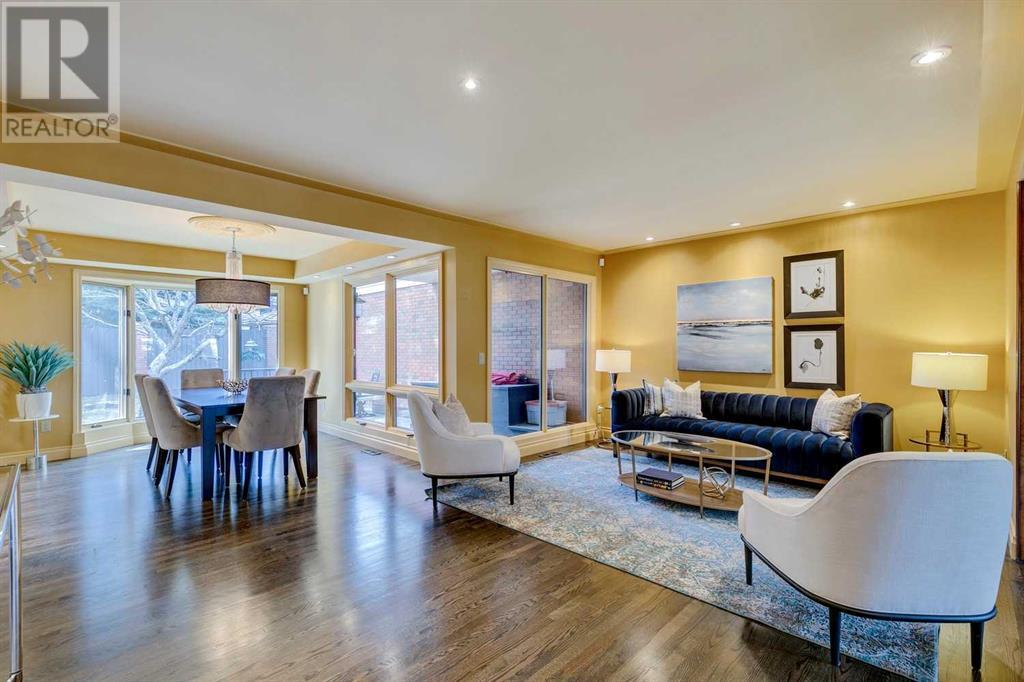 Property at 6, 35 Oakmount Court SW image 5