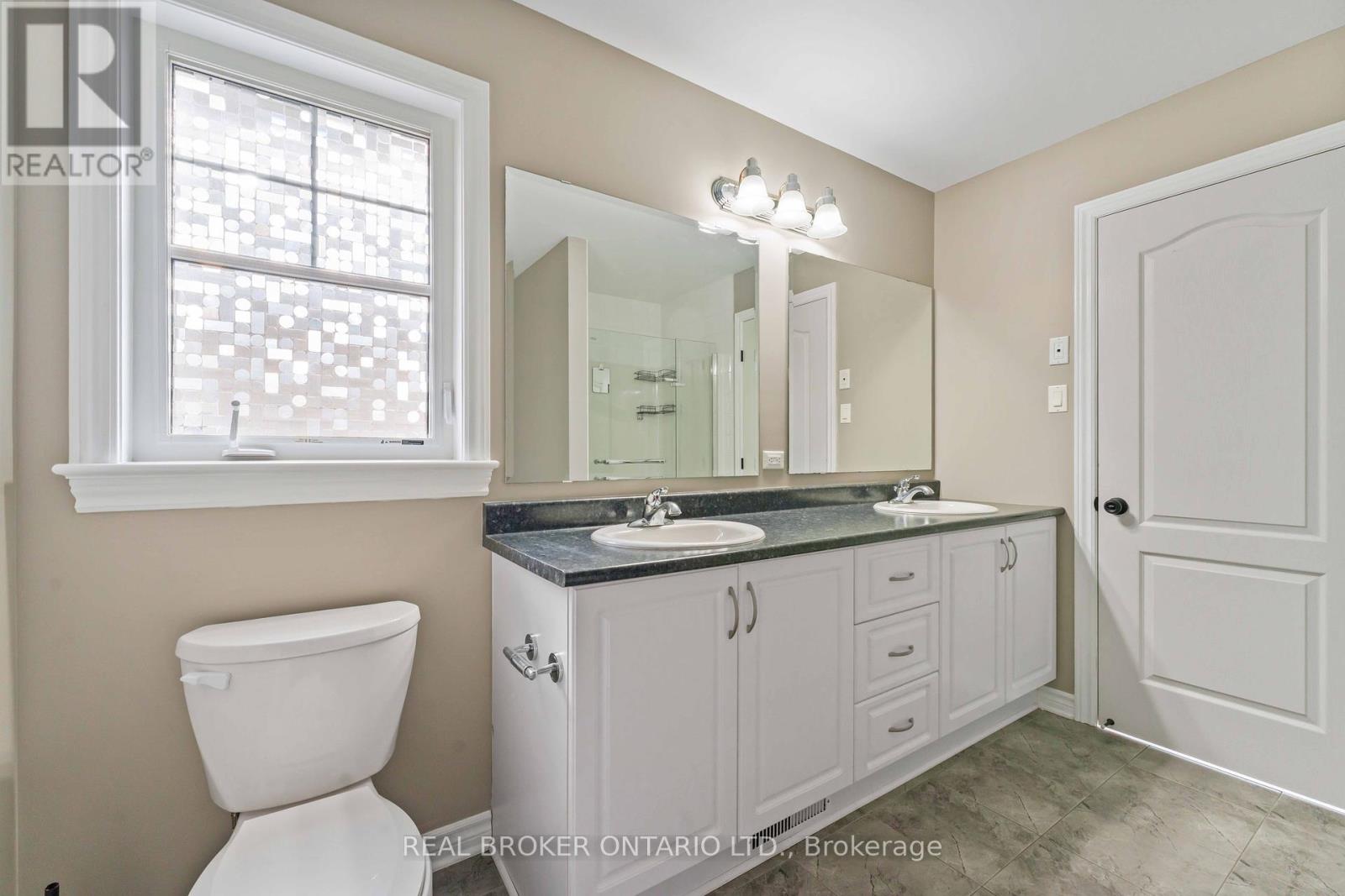 985 Bunchberry Way S, Ottawa, Ontario  K1T 0L6 - Photo 11 - X12107384