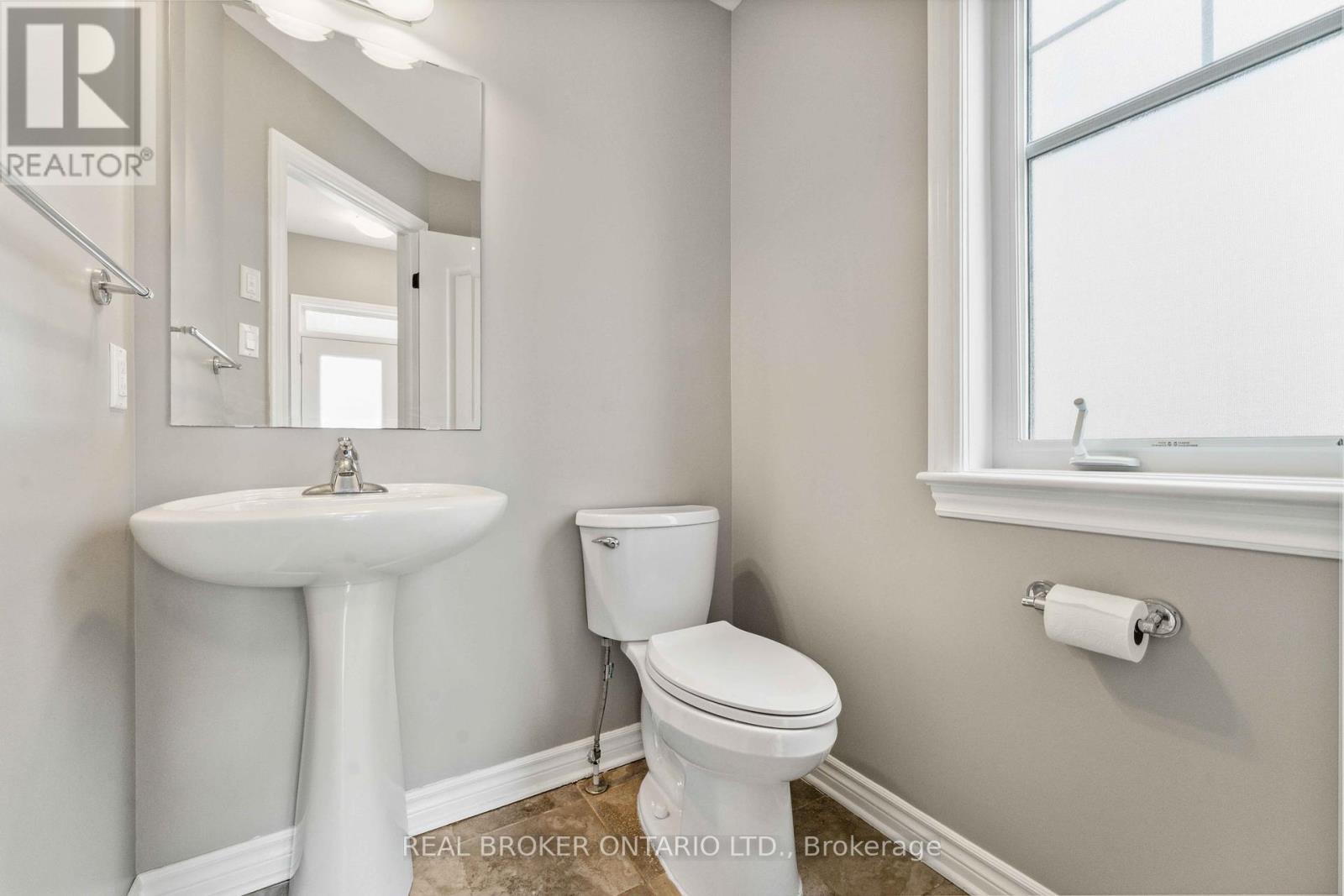 985 Bunchberry Way S, Ottawa, Ontario  K1T 0L6 - Photo 8 - X12107384