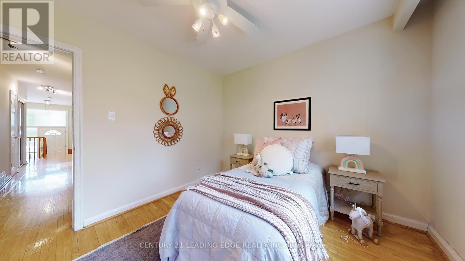 86 Ruscica Drive, Toronto, Ontario  M4A 1R4 - Photo 21 - C12107388
