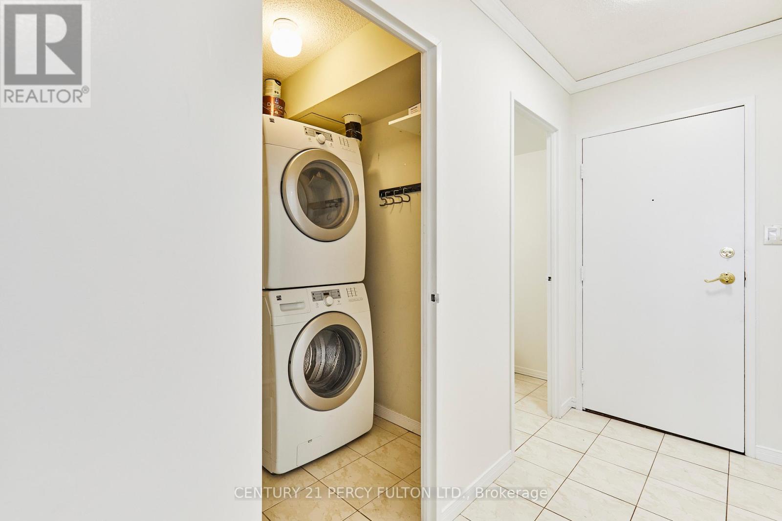 Property at PH12 - 55 WILLIAM STREET E image 2