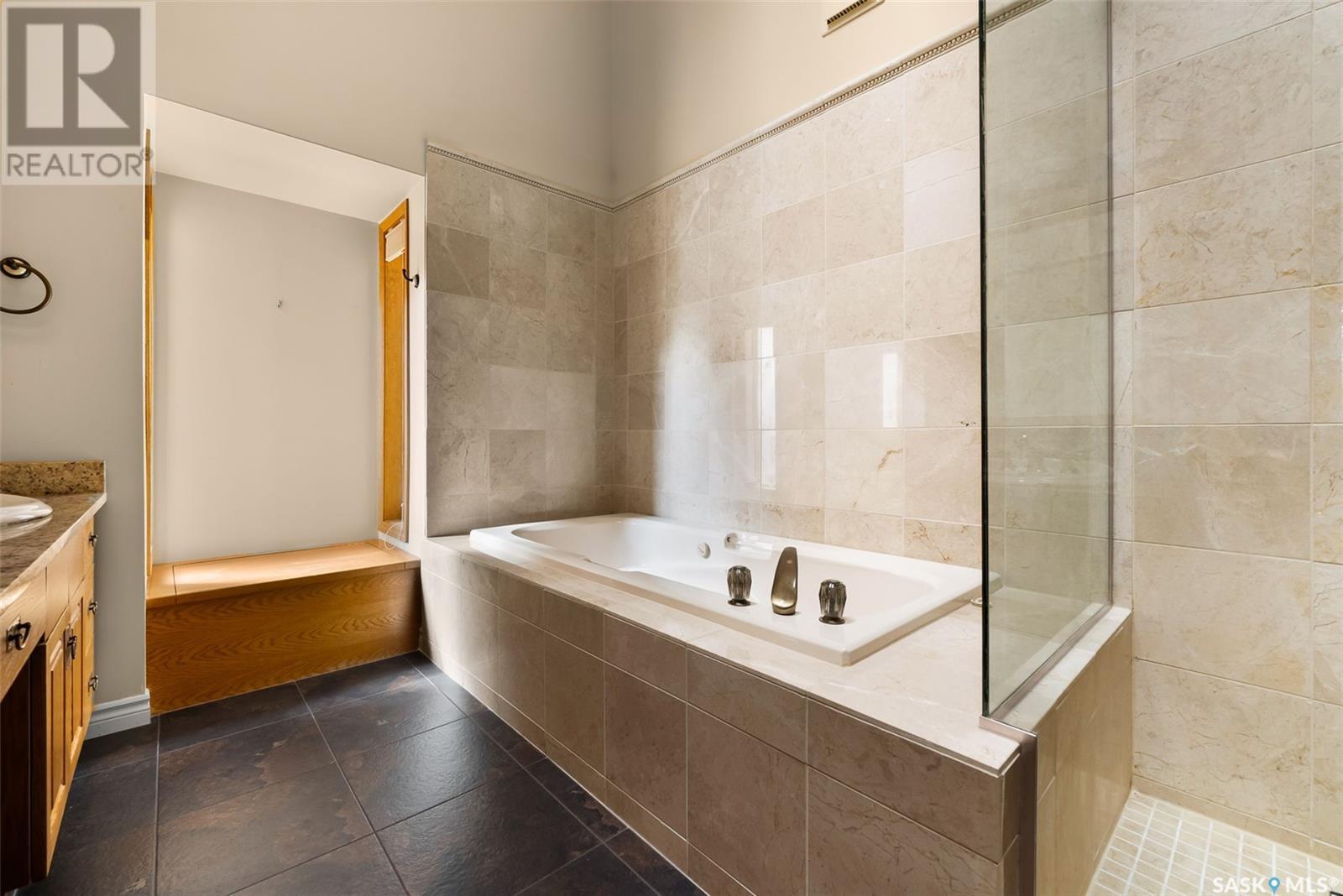 3630 Wedgwood Way, Regina, Saskatchewan  S4V 2M5 - Photo 24 - SK003856