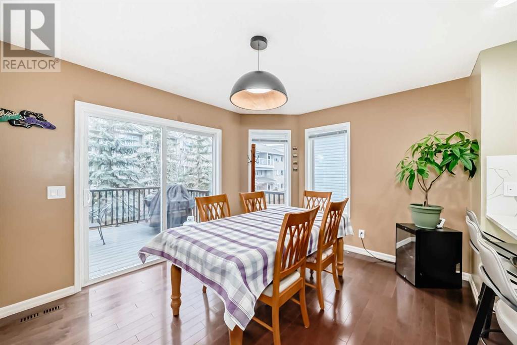14 Valley Ponds Crescent Nw, Calgary, Alberta  T3B 5T4 - Photo 13 - A2209951